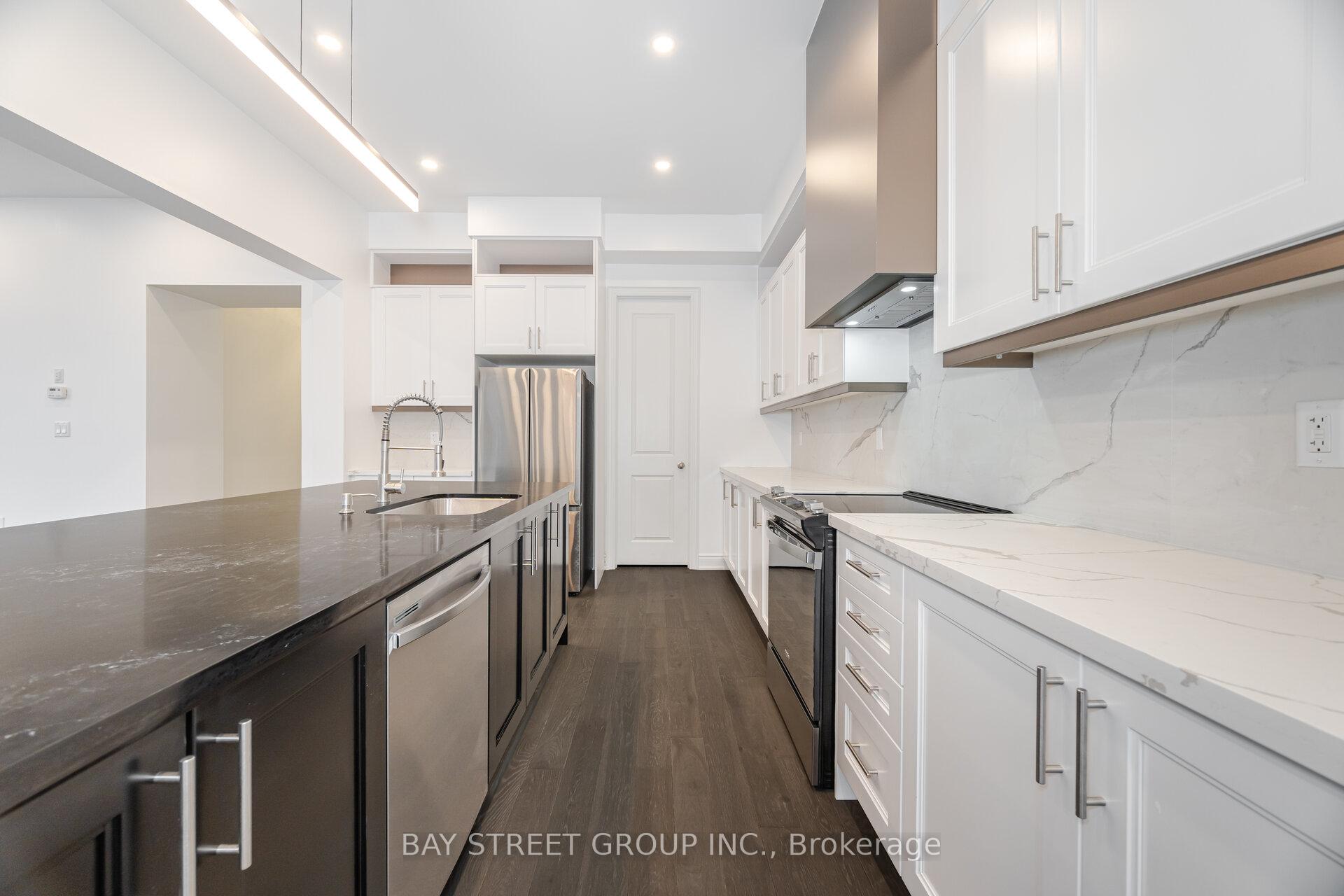 Photo 6 of 339 Mactier Drive, Vaughan, Kleinburg — HOMEH