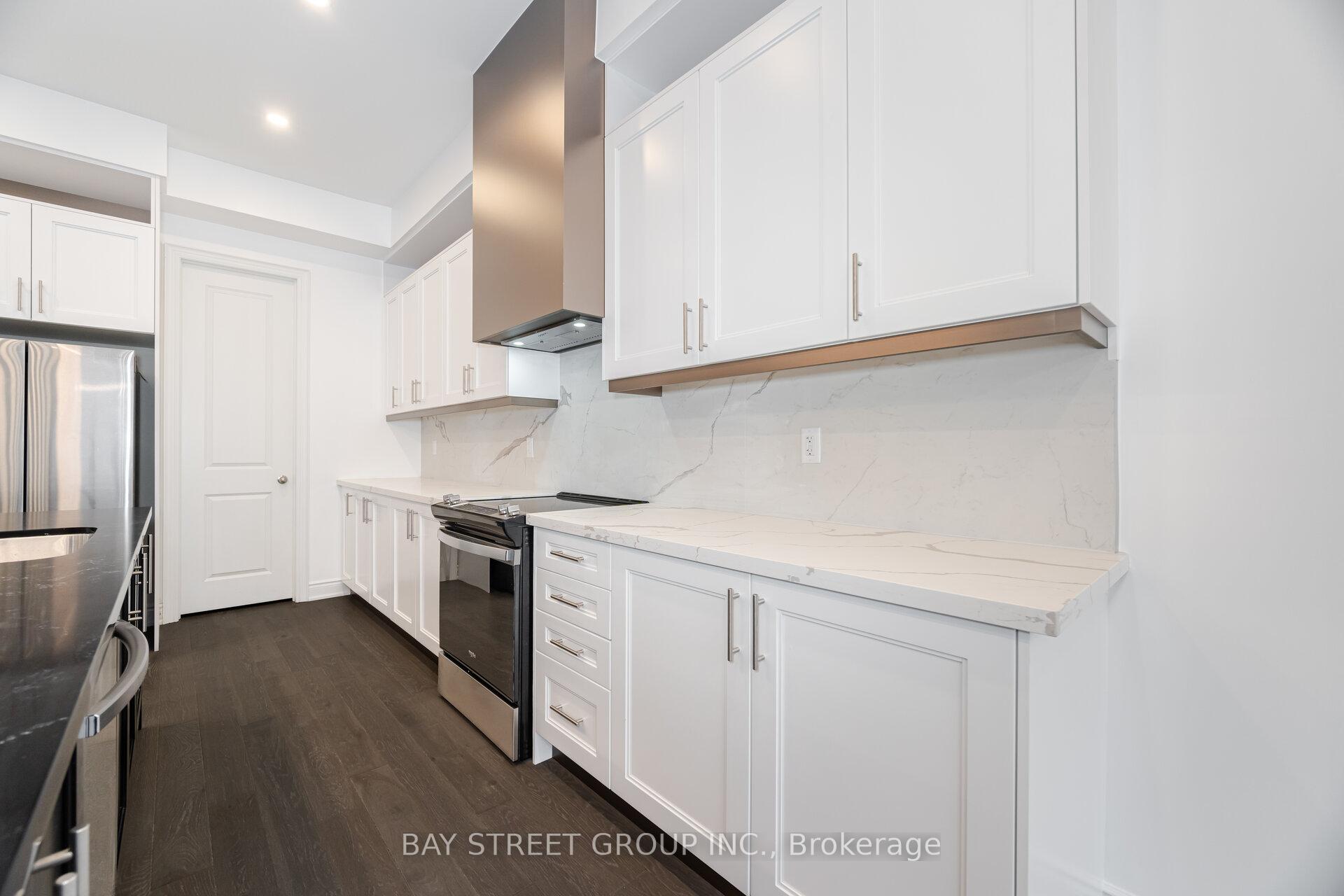 Photo 7 of 339 Mactier Drive, Vaughan, Kleinburg — HOMEH