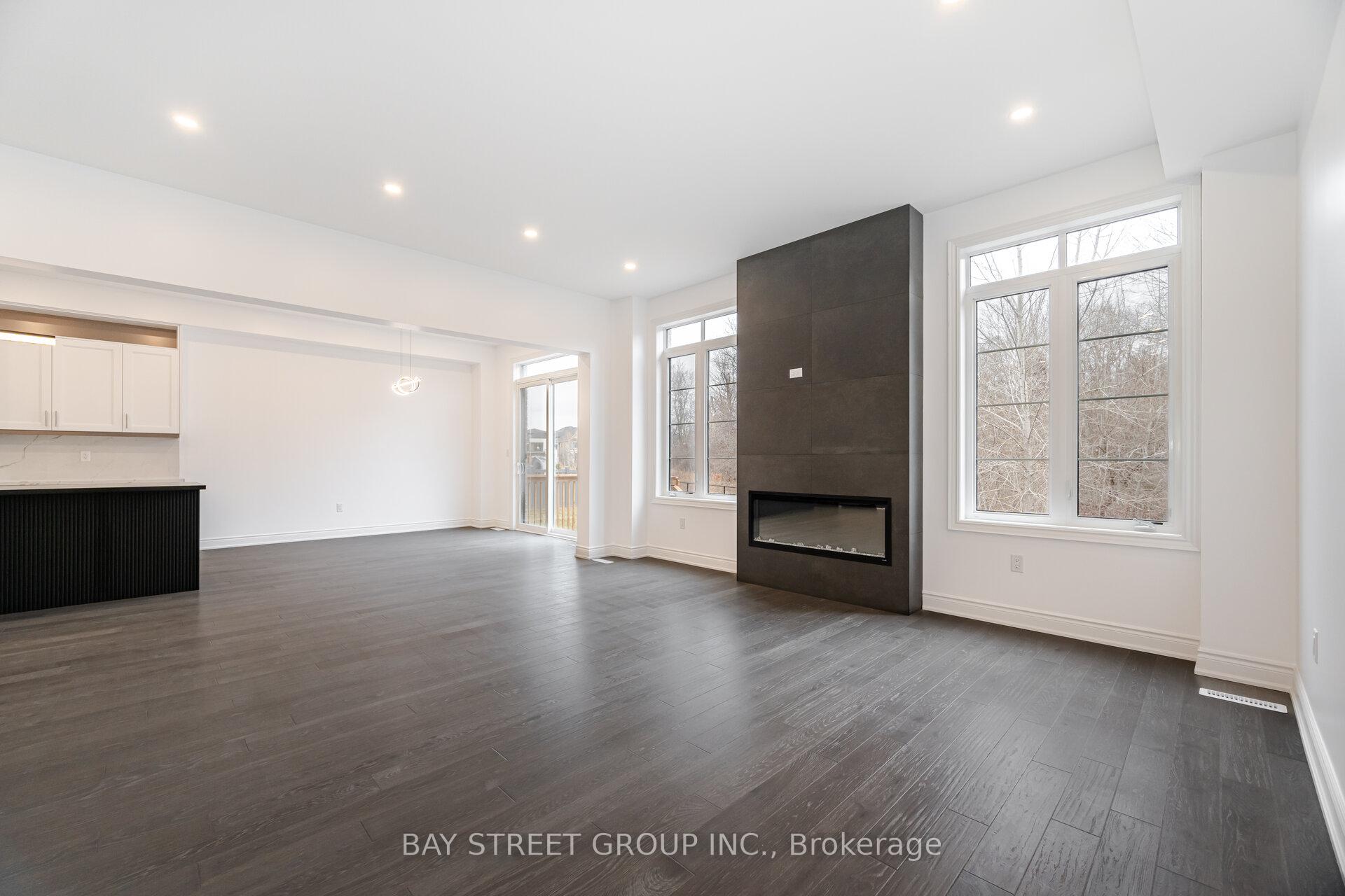 Photo 12 of 339 Mactier Drive, Vaughan, Kleinburg — HOMEH