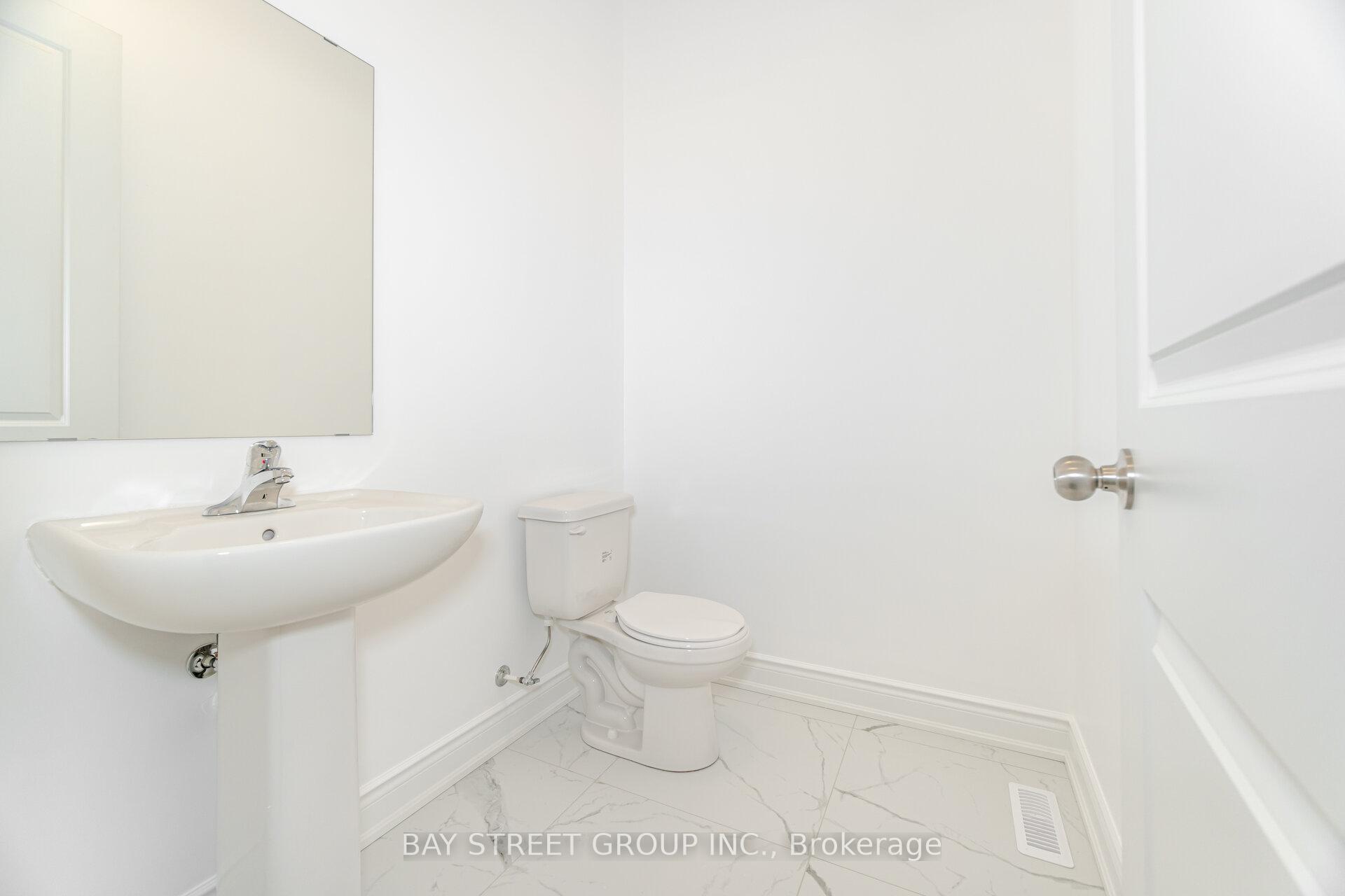Photo 18 of 339 Mactier Drive, Vaughan, Kleinburg — HOMEH