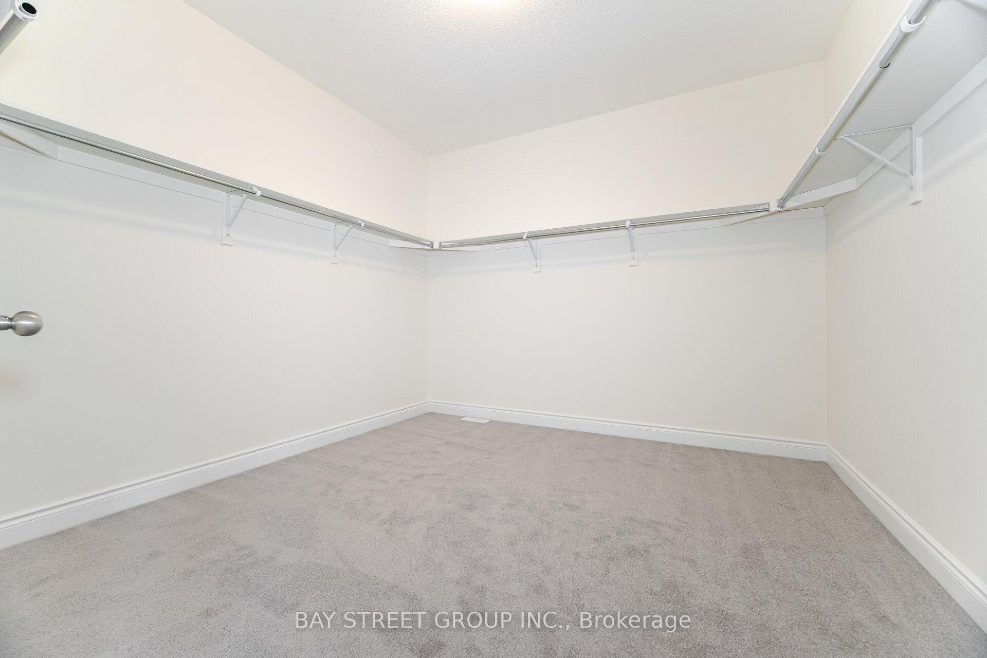 Photo 24 of 339 Mactier Drive, Vaughan, Kleinburg — HOMEH