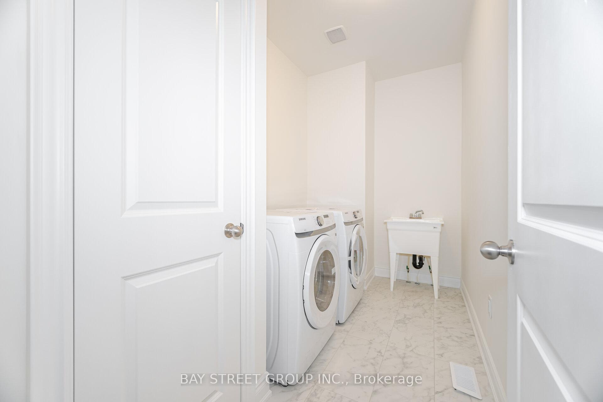 Photo 34 of 339 Mactier Drive, Vaughan, Kleinburg — HOMEH