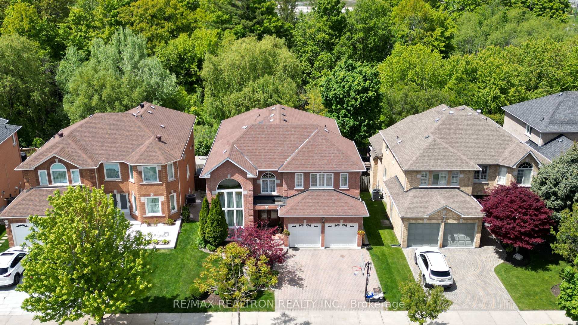 Photo 1 of 56 Sadot Court, Vaughan, Beverley Glen — HOMEH