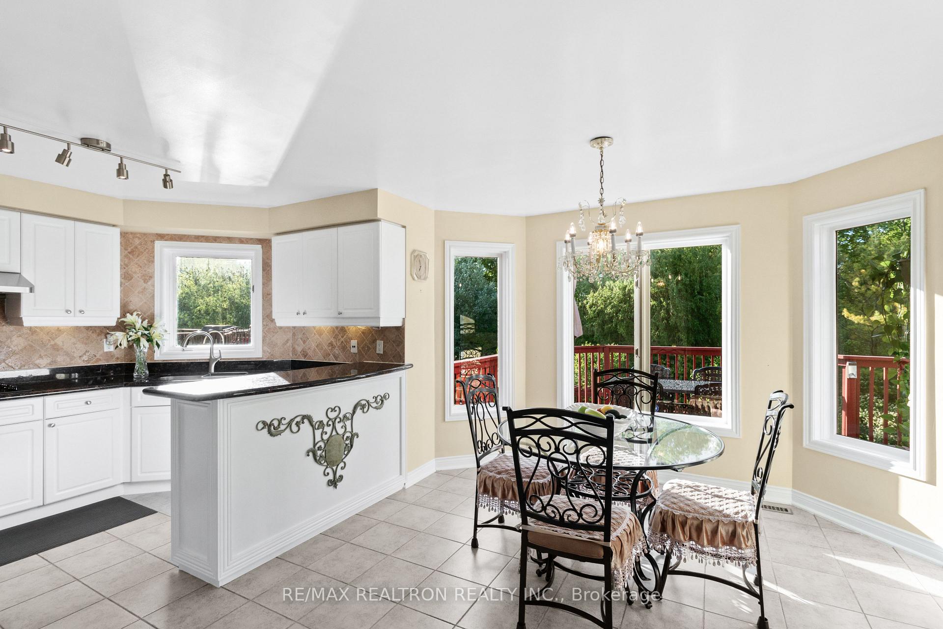 Photo 18 of 56 Sadot Court, Vaughan, Beverley Glen — HOMEH