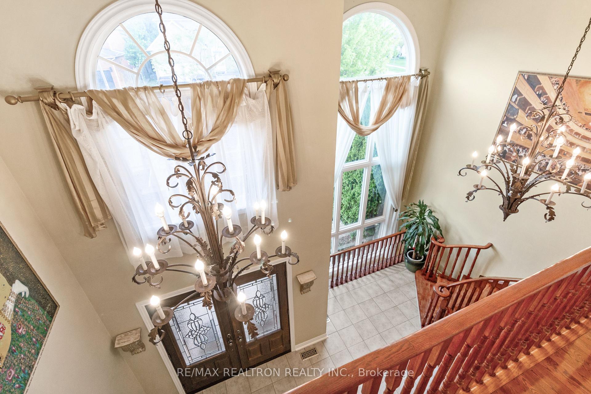 Photo 21 of 56 Sadot Court, Vaughan, Beverley Glen — HOMEH
