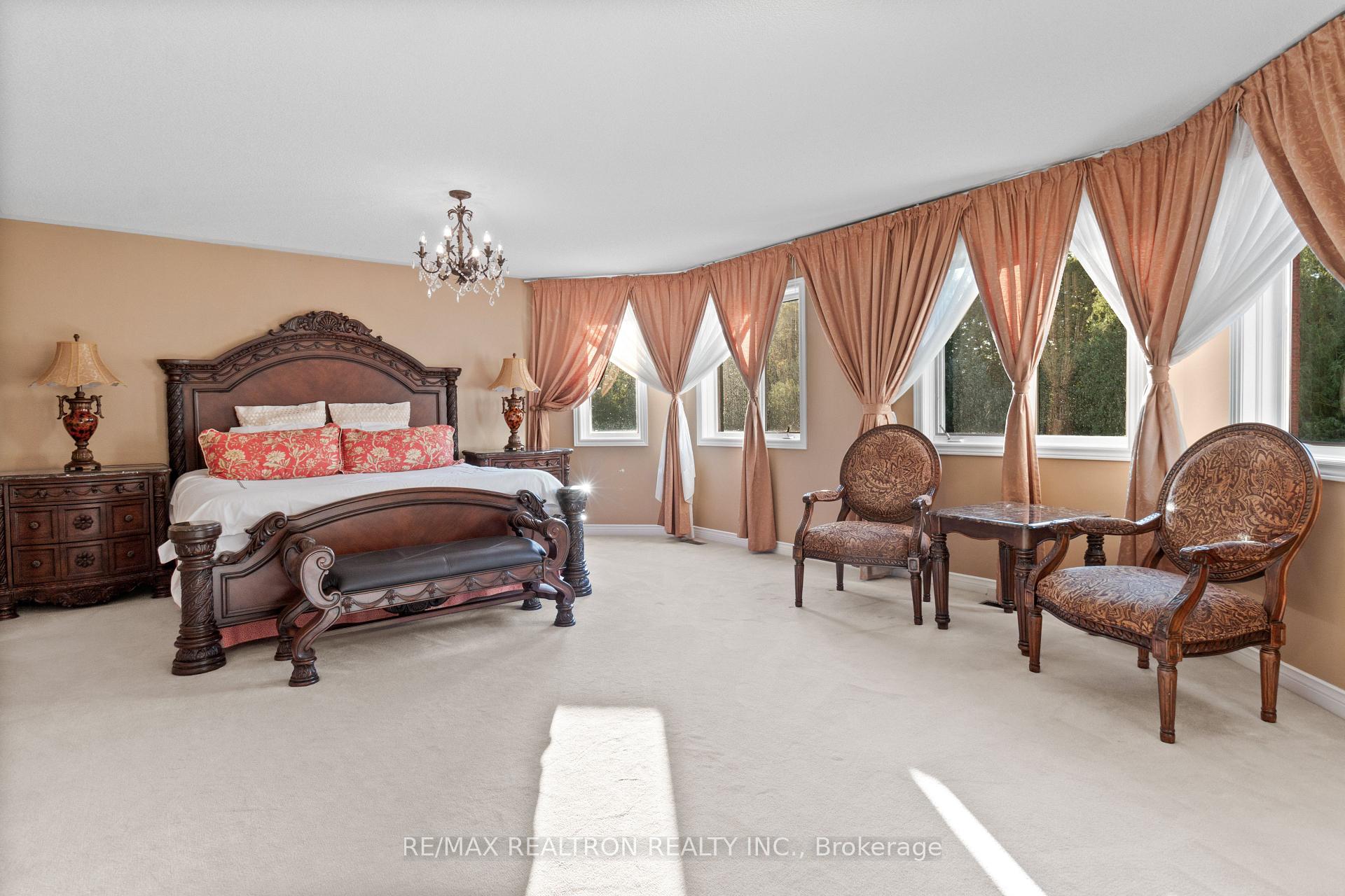 Photo 23 of 56 Sadot Court, Vaughan, Beverley Glen — HOMEH