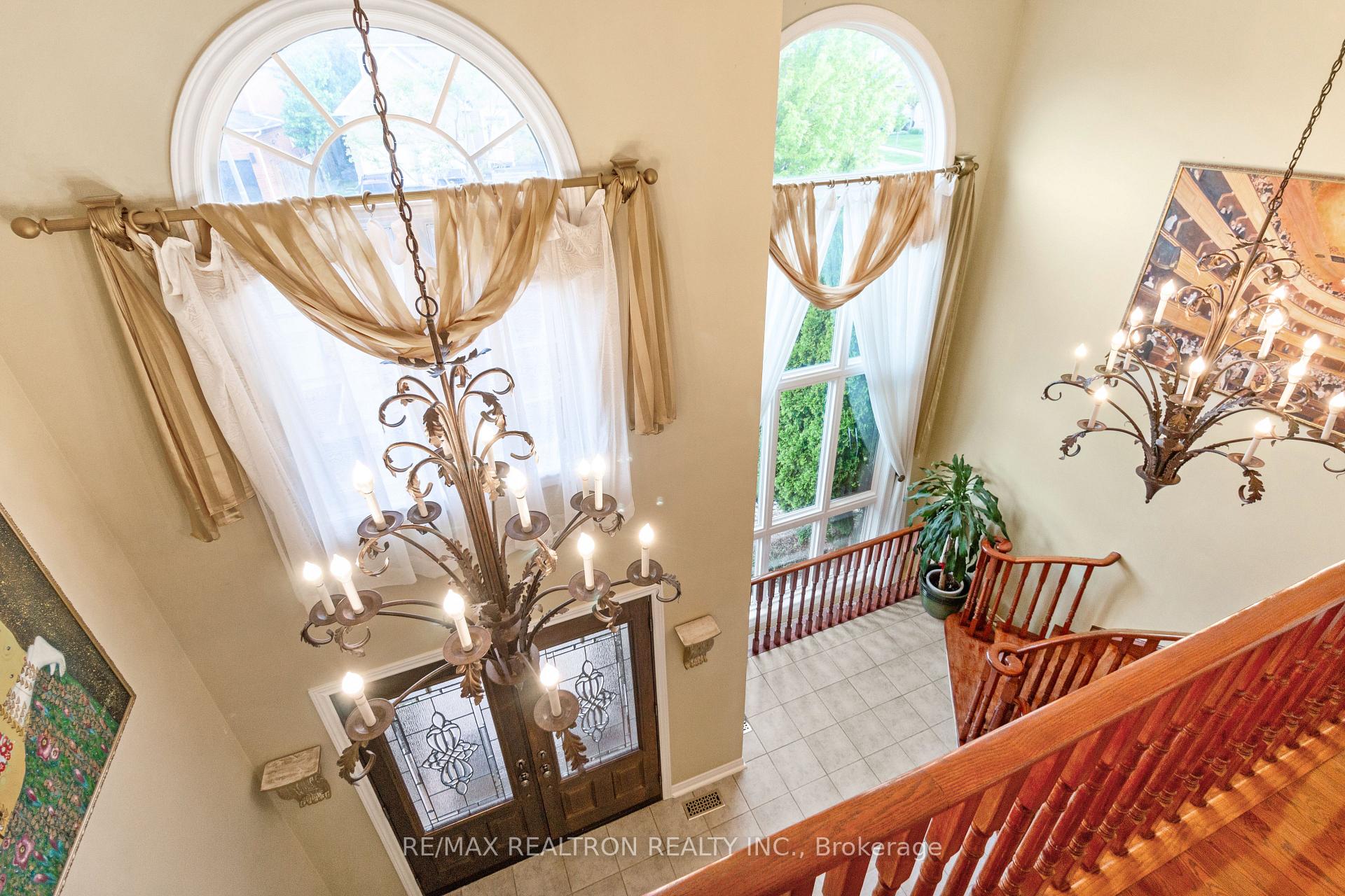 Photo 36 of 56 Sadot Court, Vaughan, Beverley Glen — HOMEH