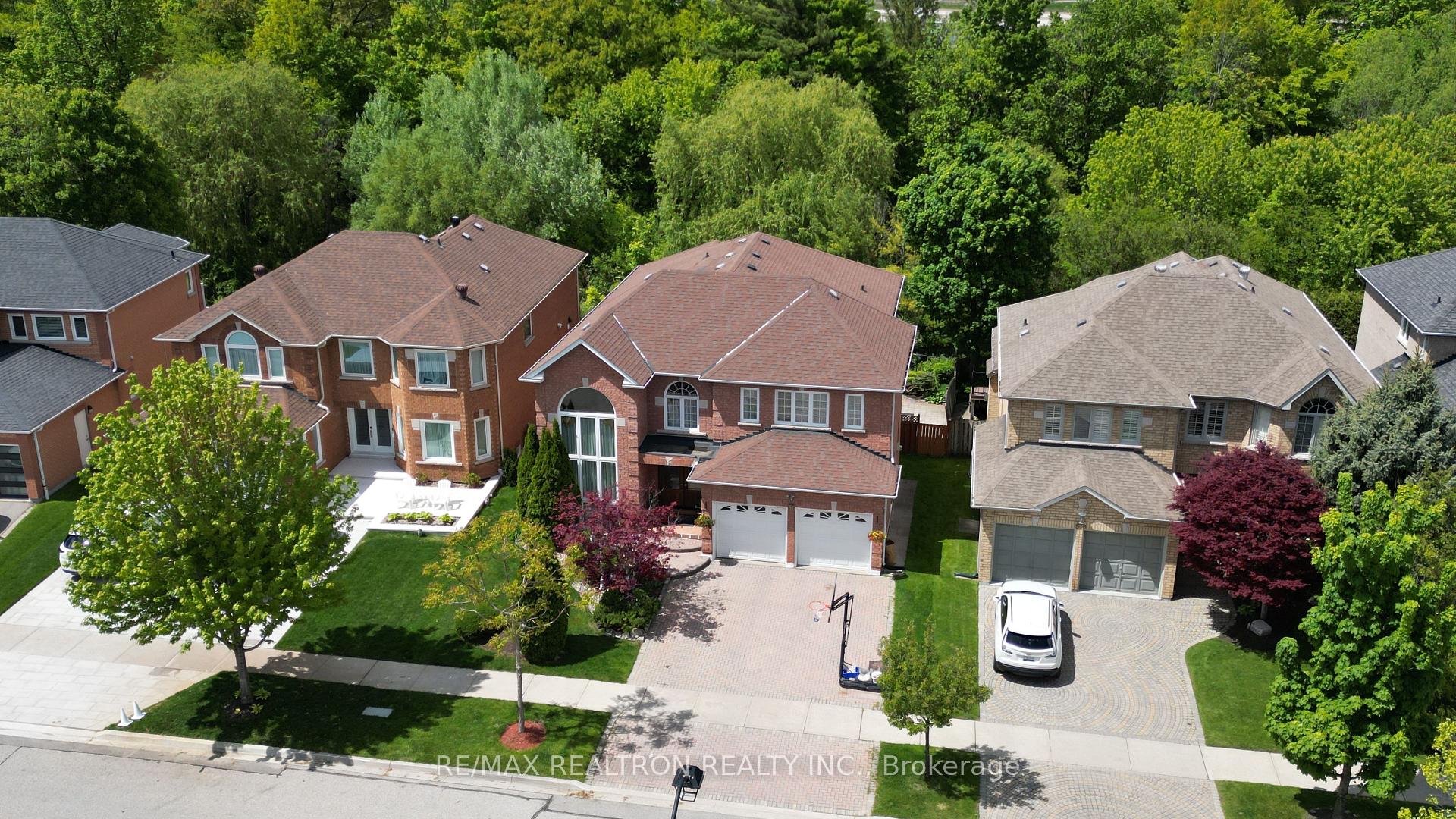Photo 39 of 56 Sadot Court, Vaughan, Beverley Glen — HOMEH