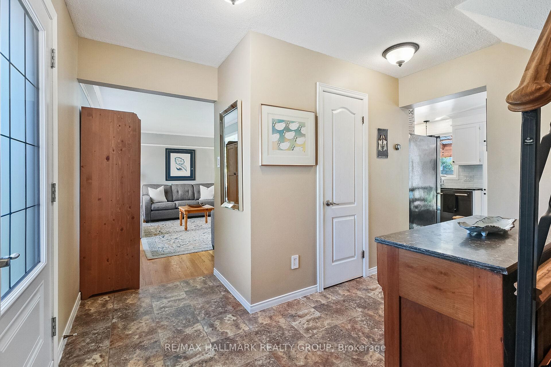Photo 9 of 1352 Baden Avenue, Ottawa, Emerald Woods/Sawmill Creek — HOMEH