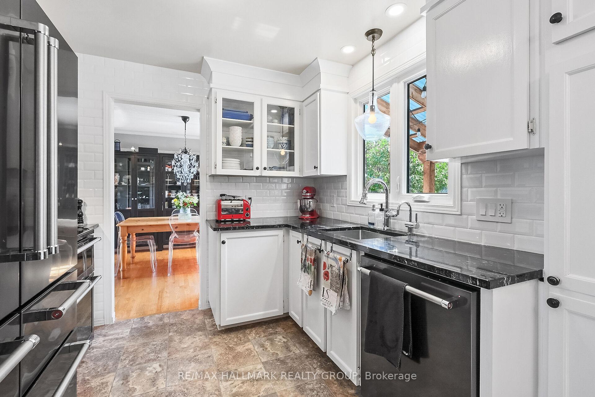 Photo 37 of 1352 Baden Avenue, Ottawa, Emerald Woods/Sawmill Creek — HOMEH
