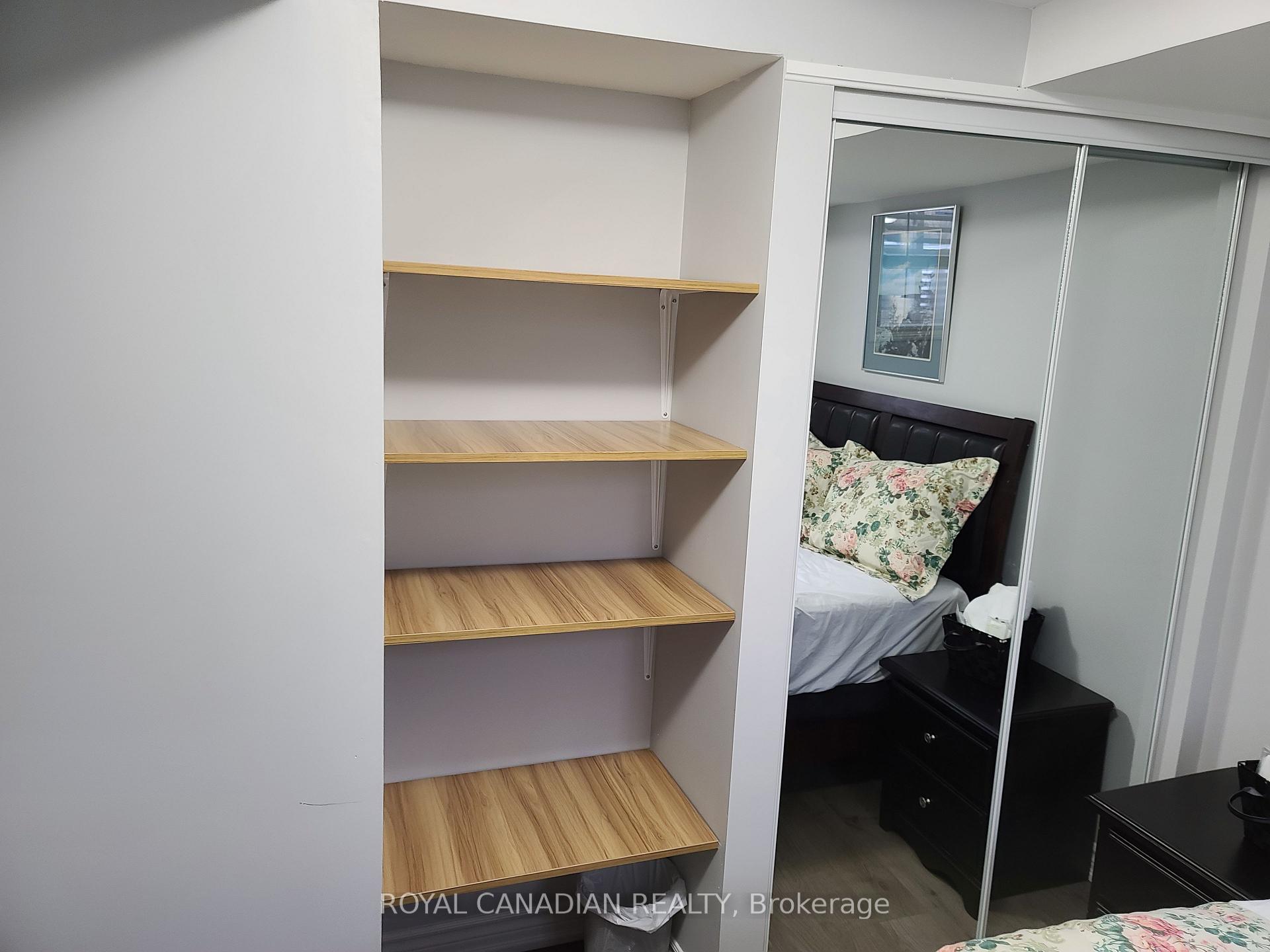 Photo 19 of 22 Bach Avenue N, Whitby, Rolling Acres — HOMEH