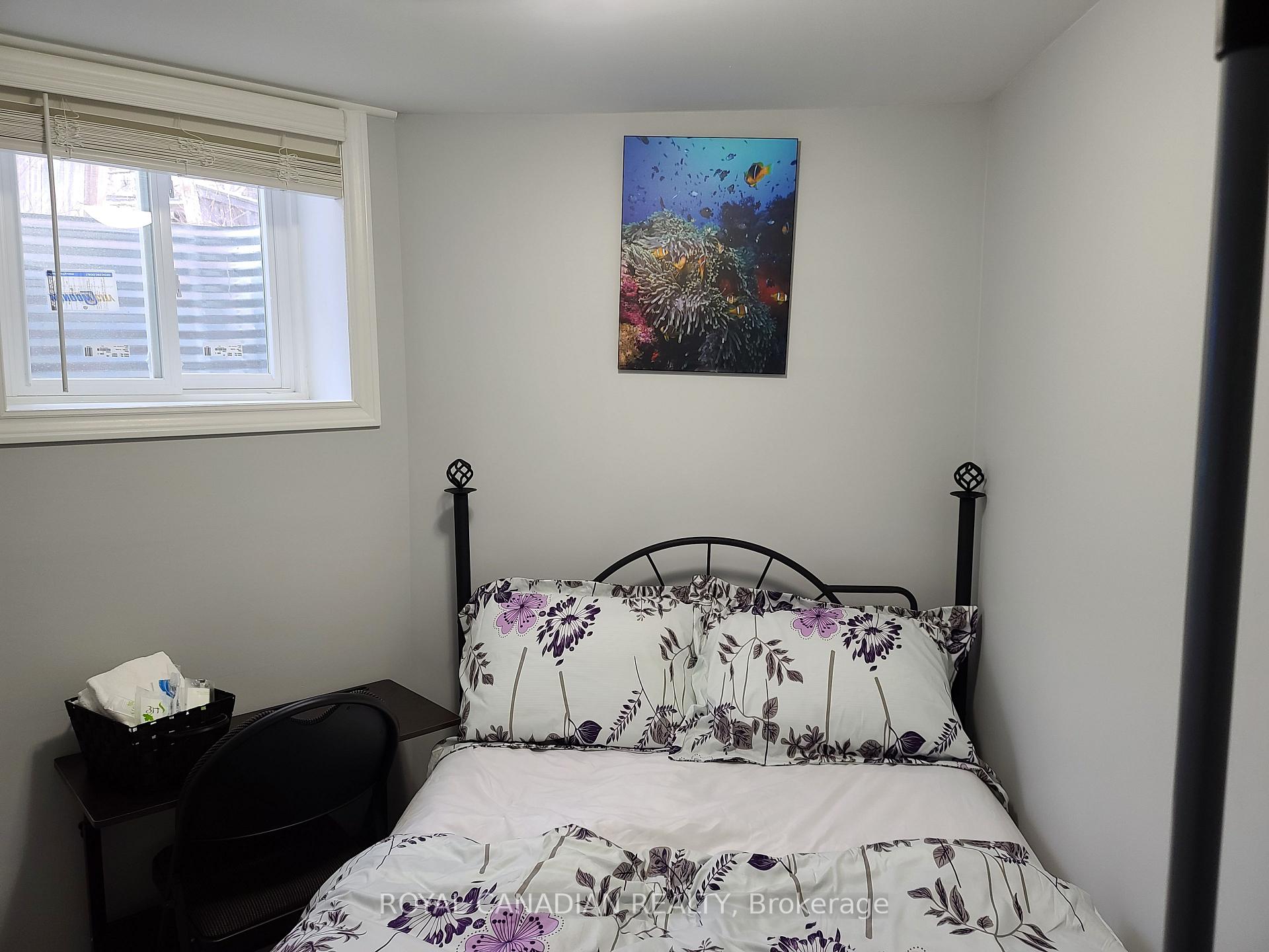 Photo 20 of 22 Bach Avenue N, Whitby, Rolling Acres — HOMEH
