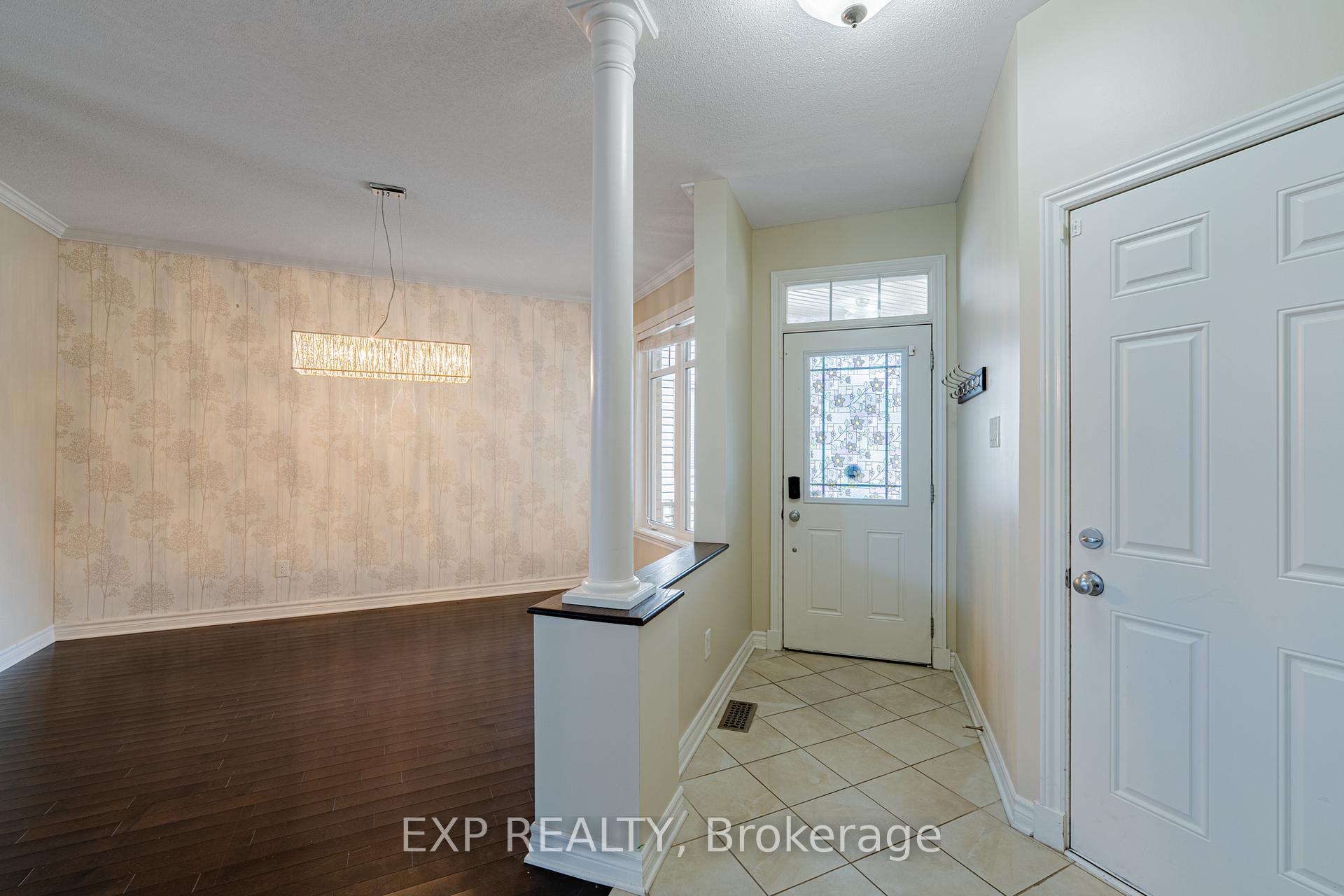 Photo 2 of 203 Mareth Way, Ottawa, Riverside South/Gloucester Glen — HOMEH