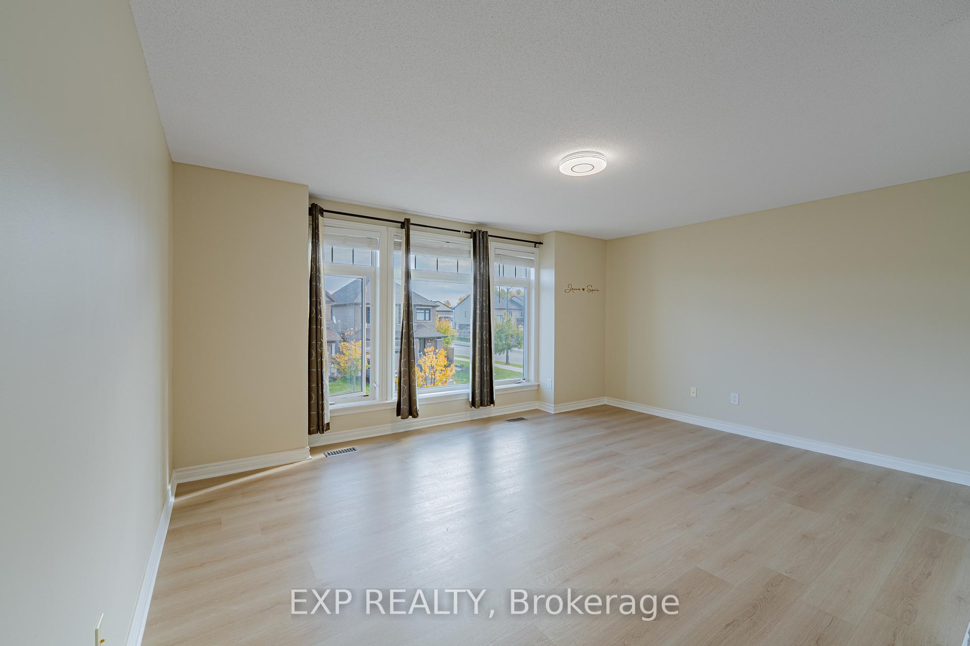 Photo 19 of 203 Mareth Way, Ottawa, Riverside South/Gloucester Glen — HOMEH