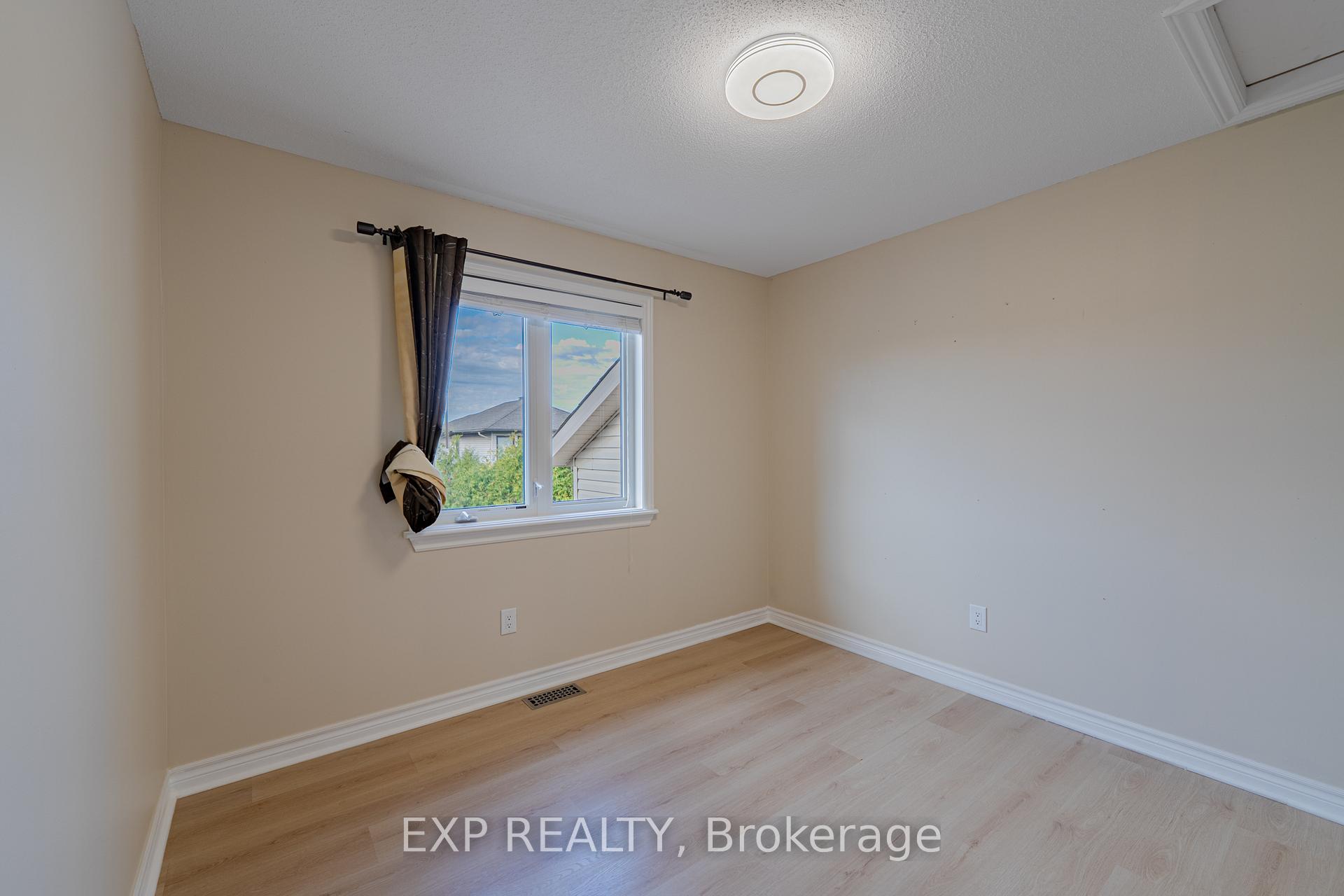 Photo 35 of 203 Mareth Way, Ottawa, Riverside South/Gloucester Glen — HOMEH