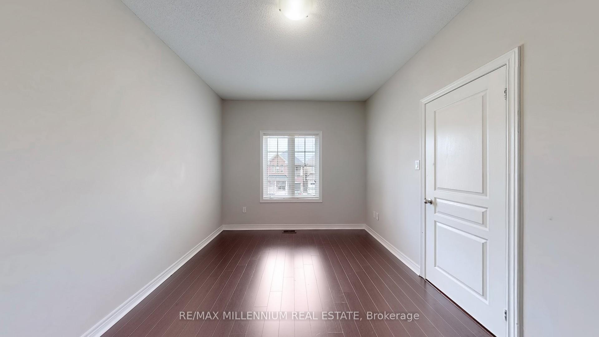 Photo 23 of 55 Dunedin Drive, Vaughan, Kleinburg — HOMEH