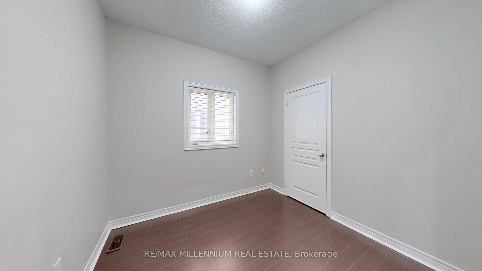 Photo 25 of 55 Dunedin Drive, Vaughan, Kleinburg — HOMEH