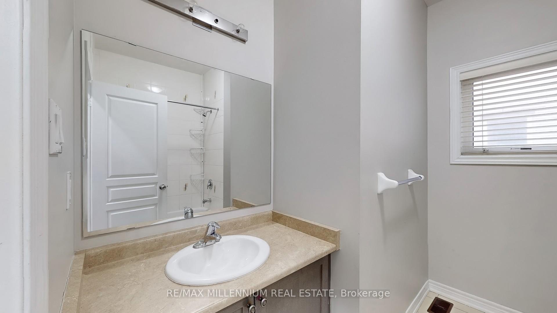 Photo 27 of 55 Dunedin Drive, Vaughan, Kleinburg — HOMEH
