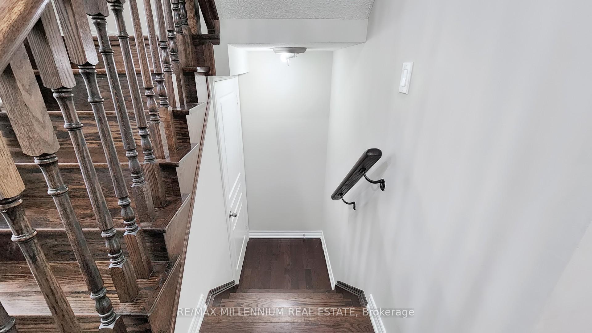Photo 28 of 55 Dunedin Drive, Vaughan, Kleinburg — HOMEH