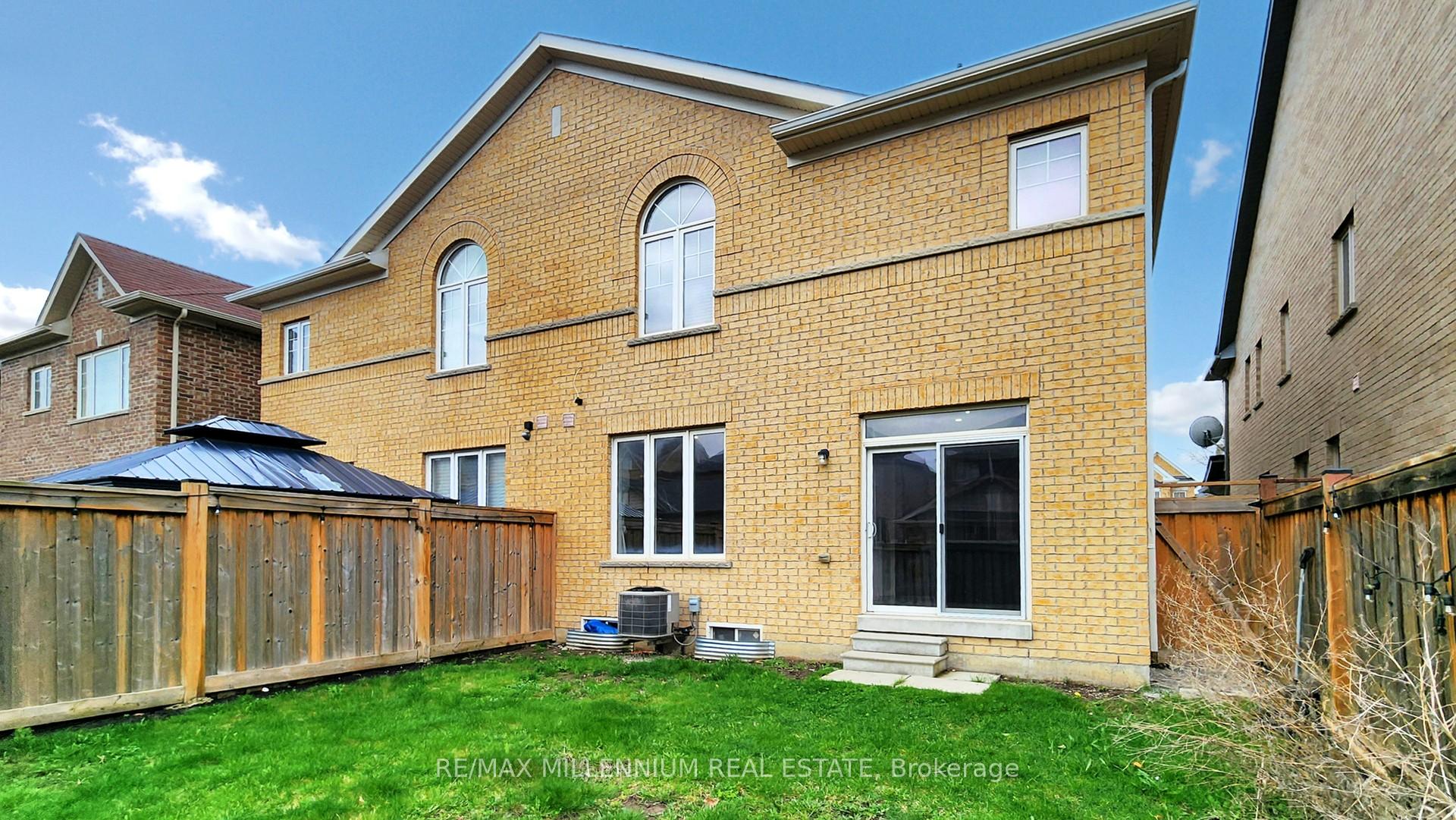 Photo 32 of 55 Dunedin Drive, Vaughan, Kleinburg — HOMEH