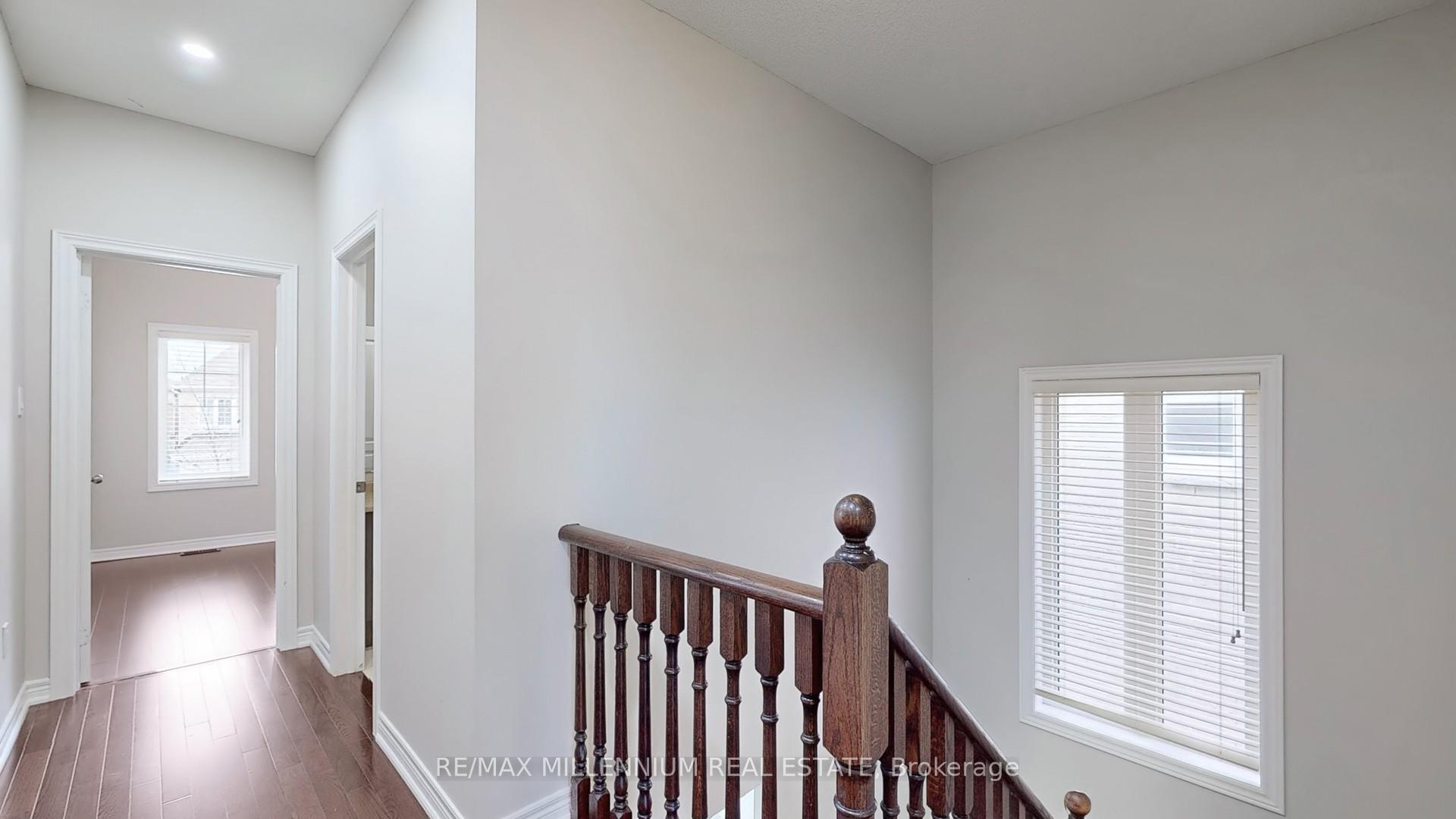 Photo 37 of 55 Dunedin Drive, Vaughan, Kleinburg — HOMEH