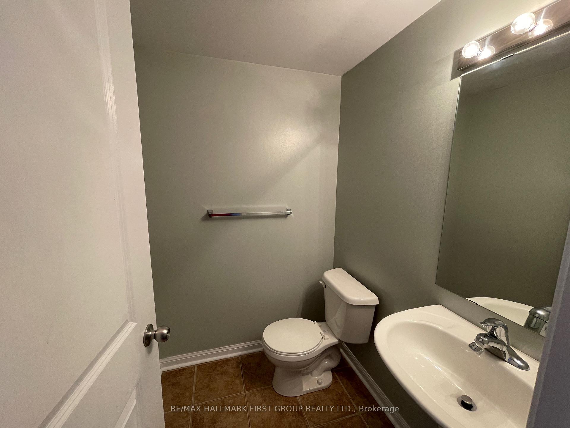 Photo 4 of 6 Devlin Crescent, Whitby, Blue Grass Meadows — HOMEH