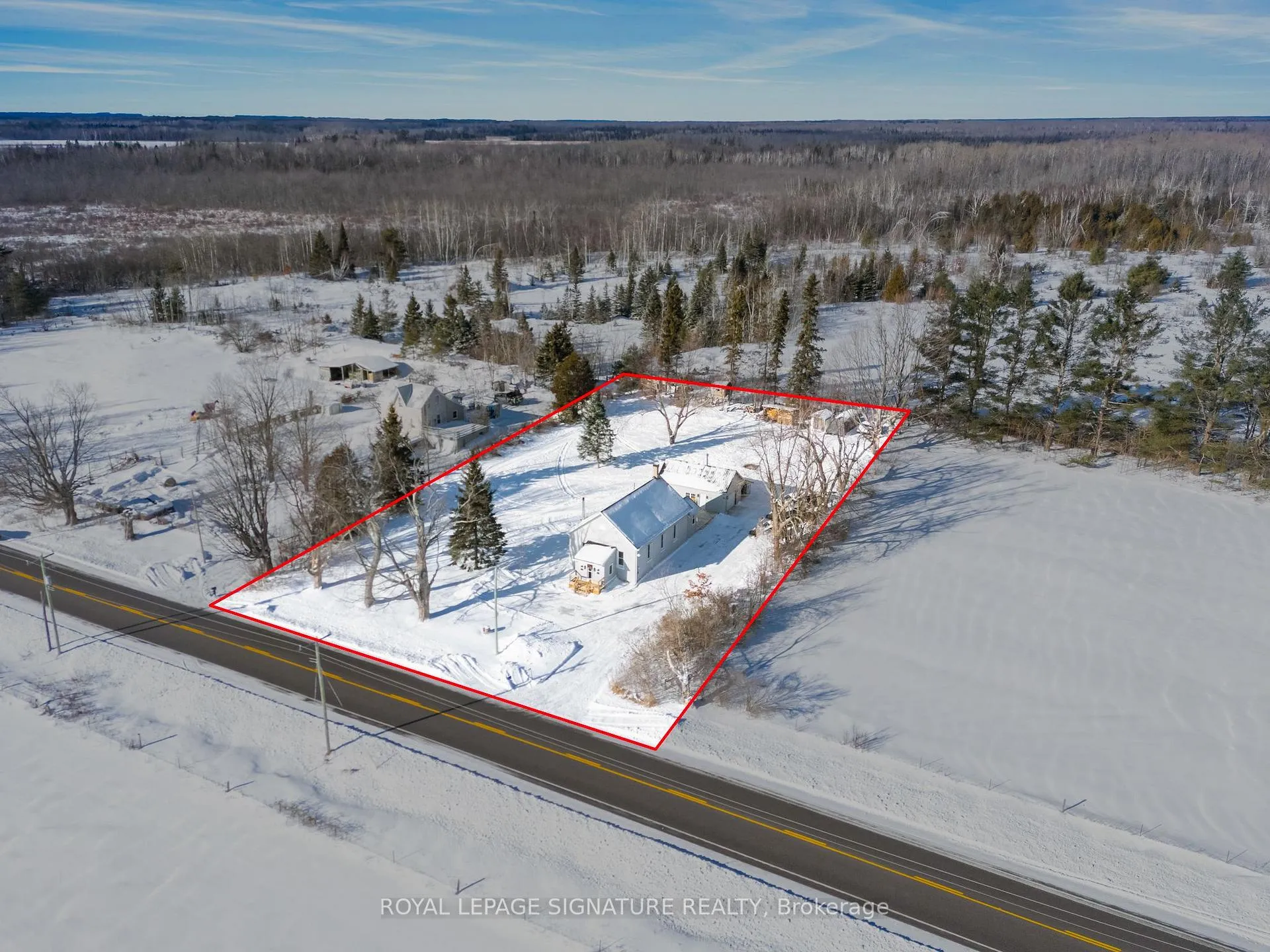 Photo 3 of Unit 46, 1808 County Road, Ramara, Rural Ramara — HOMEH