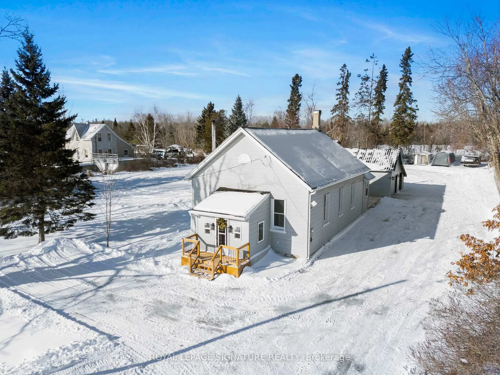 Photo 4 of Unit 46, 1808 County Road, Ramara, Rural Ramara — HOMEH