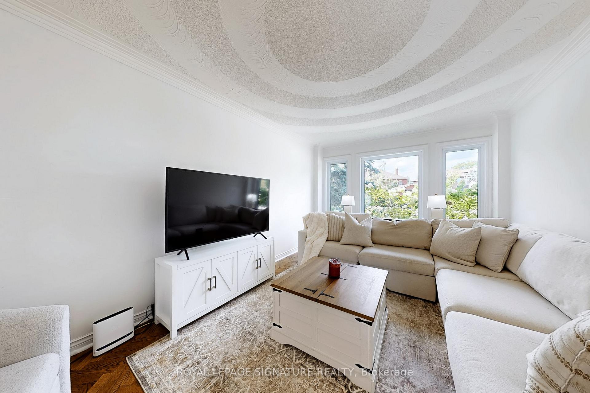 Photo 5 of 63 Kilbride Drive, Whitby, Pringle Creek — HOMEH
