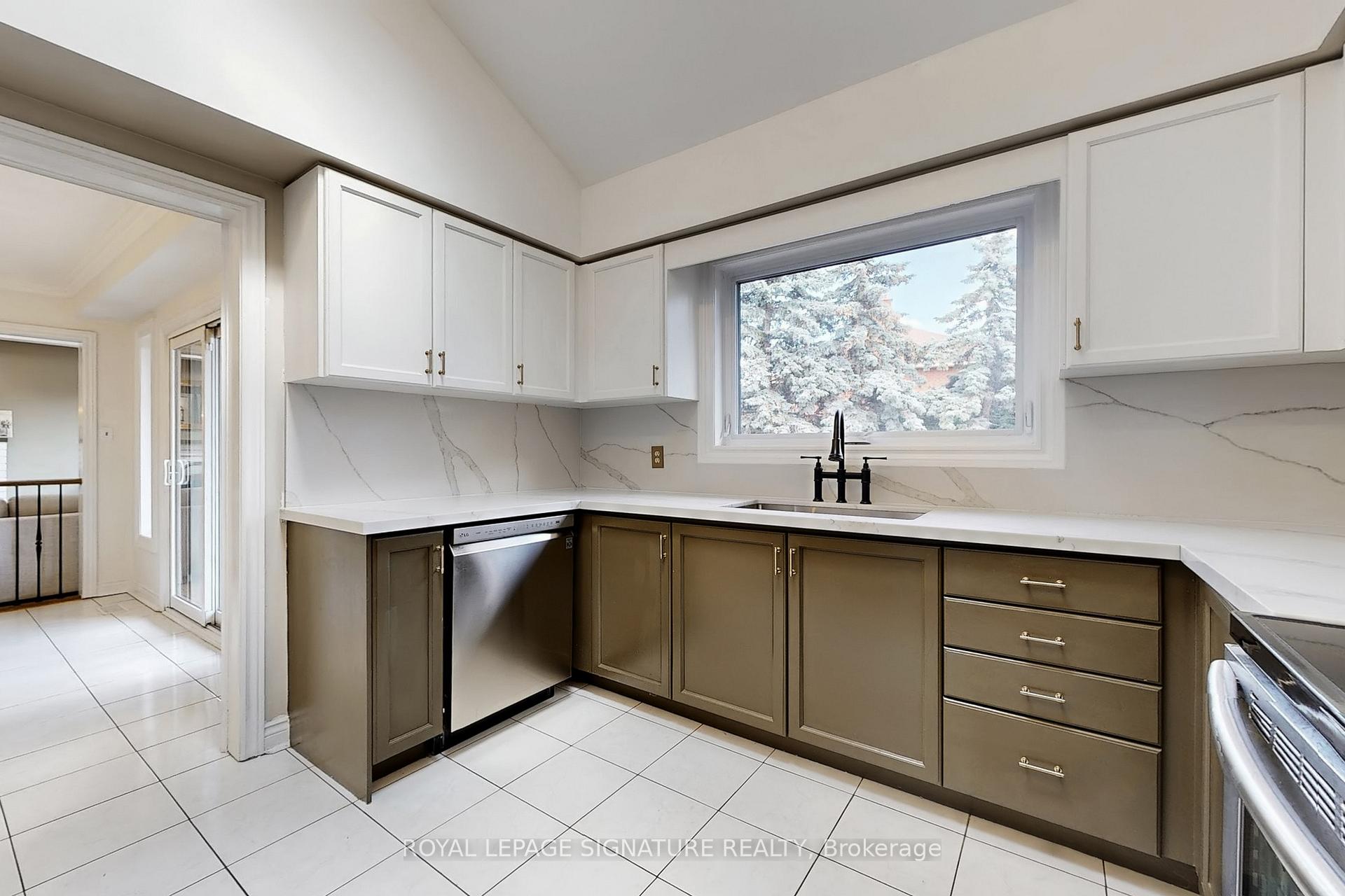 Photo 12 of 63 Kilbride Drive, Whitby, Pringle Creek — HOMEH