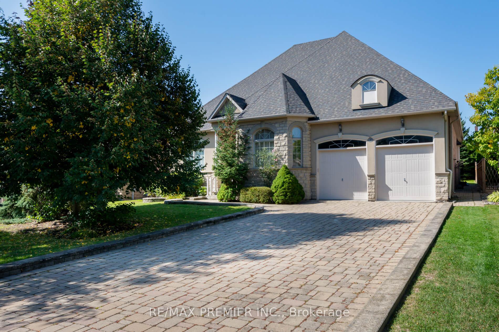 Photo 2 of 28 Timberwood Drive, Vaughan, Sonoma Heights — HOMEH
