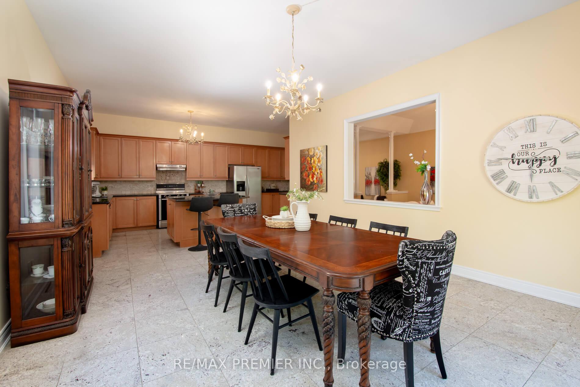 Photo 18 of 28 Timberwood Drive, Vaughan, Sonoma Heights — HOMEH