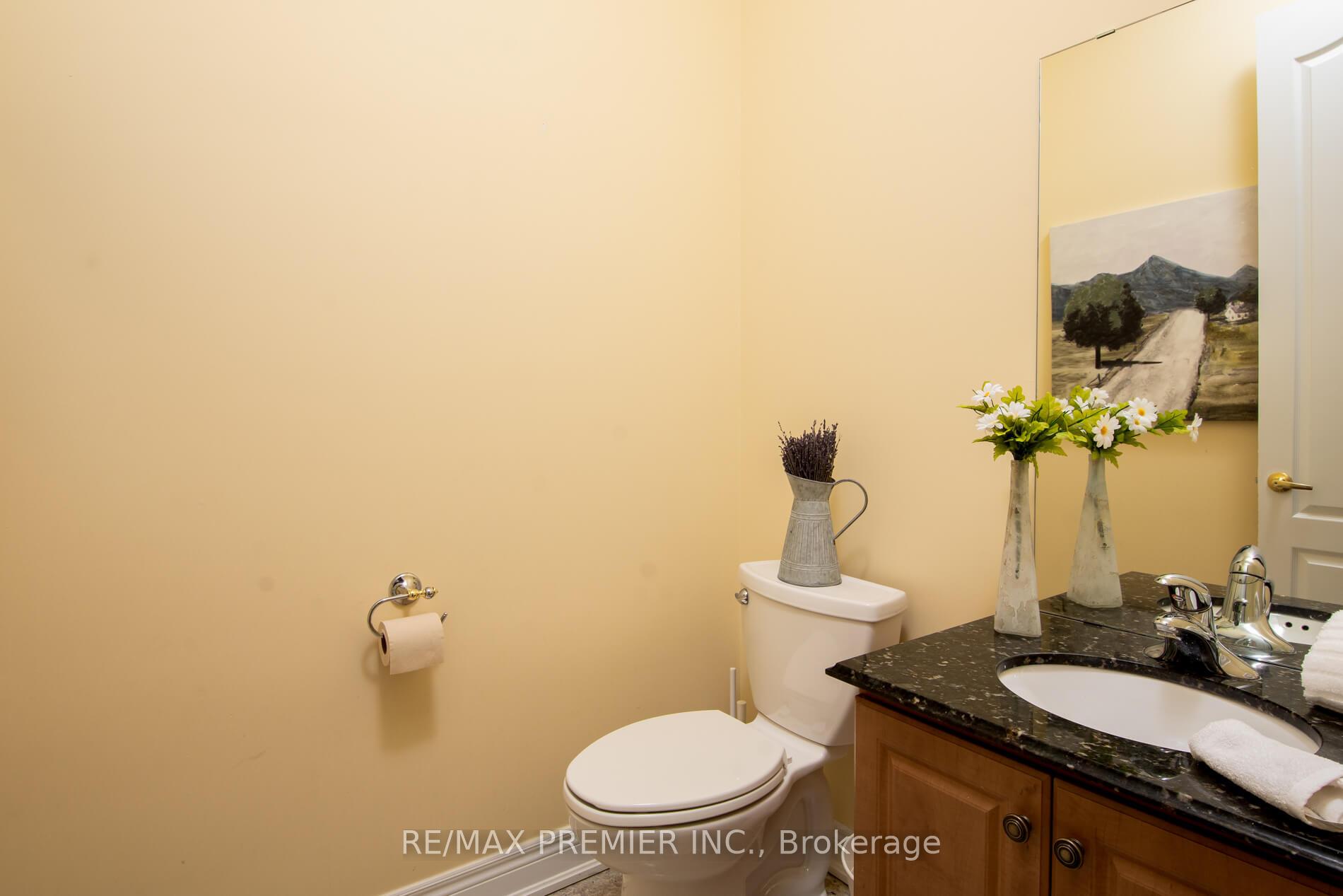 Photo 19 of 28 Timberwood Drive, Vaughan, Sonoma Heights — HOMEH