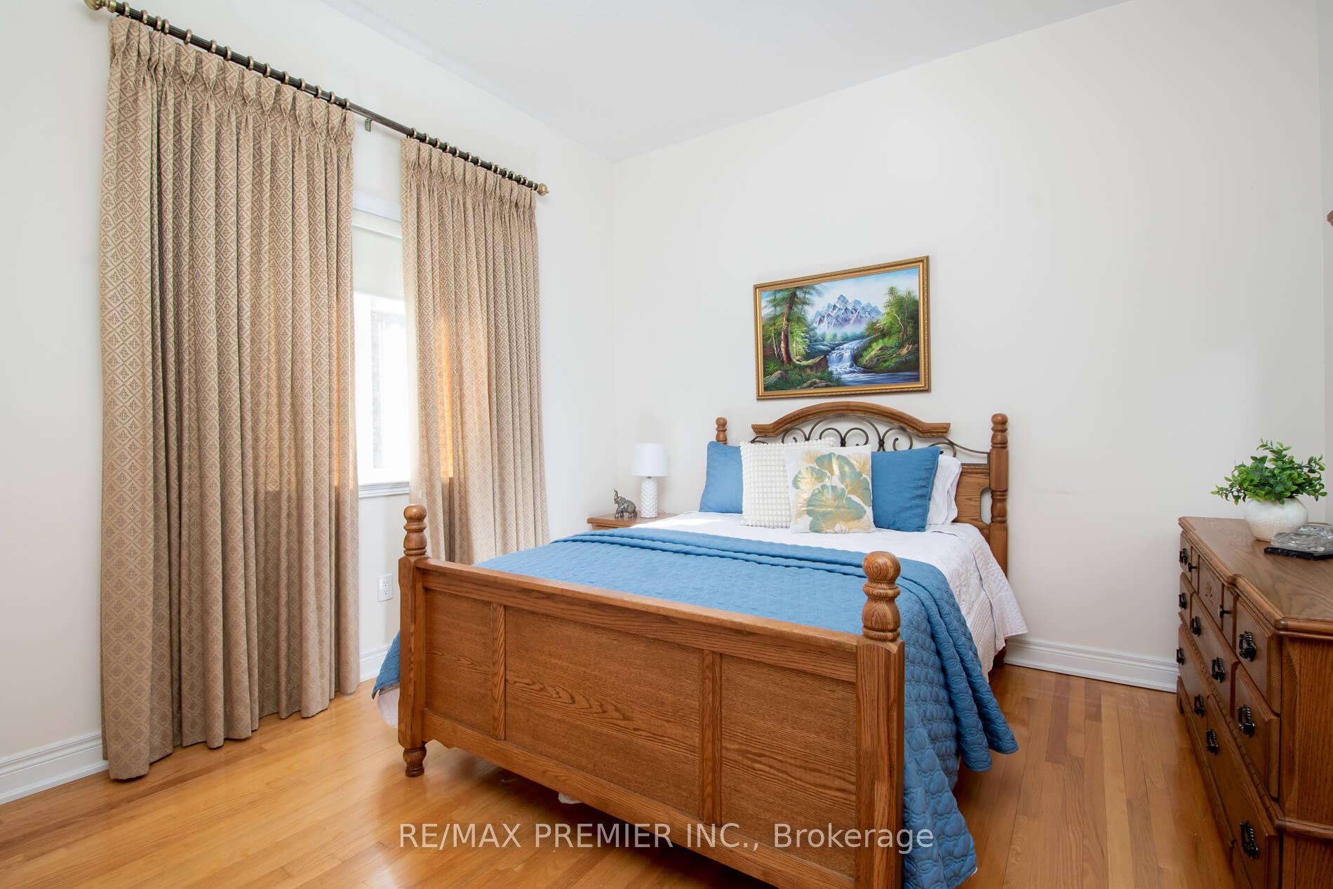 Photo 23 of 28 Timberwood Drive, Vaughan, Sonoma Heights — HOMEH