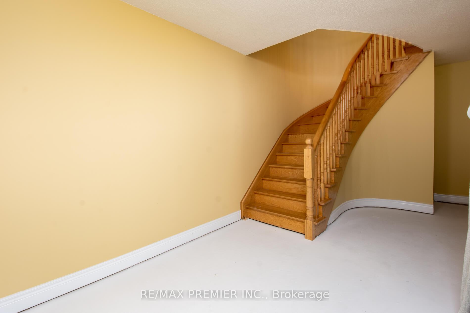 Photo 29 of 28 Timberwood Drive, Vaughan, Sonoma Heights — HOMEH