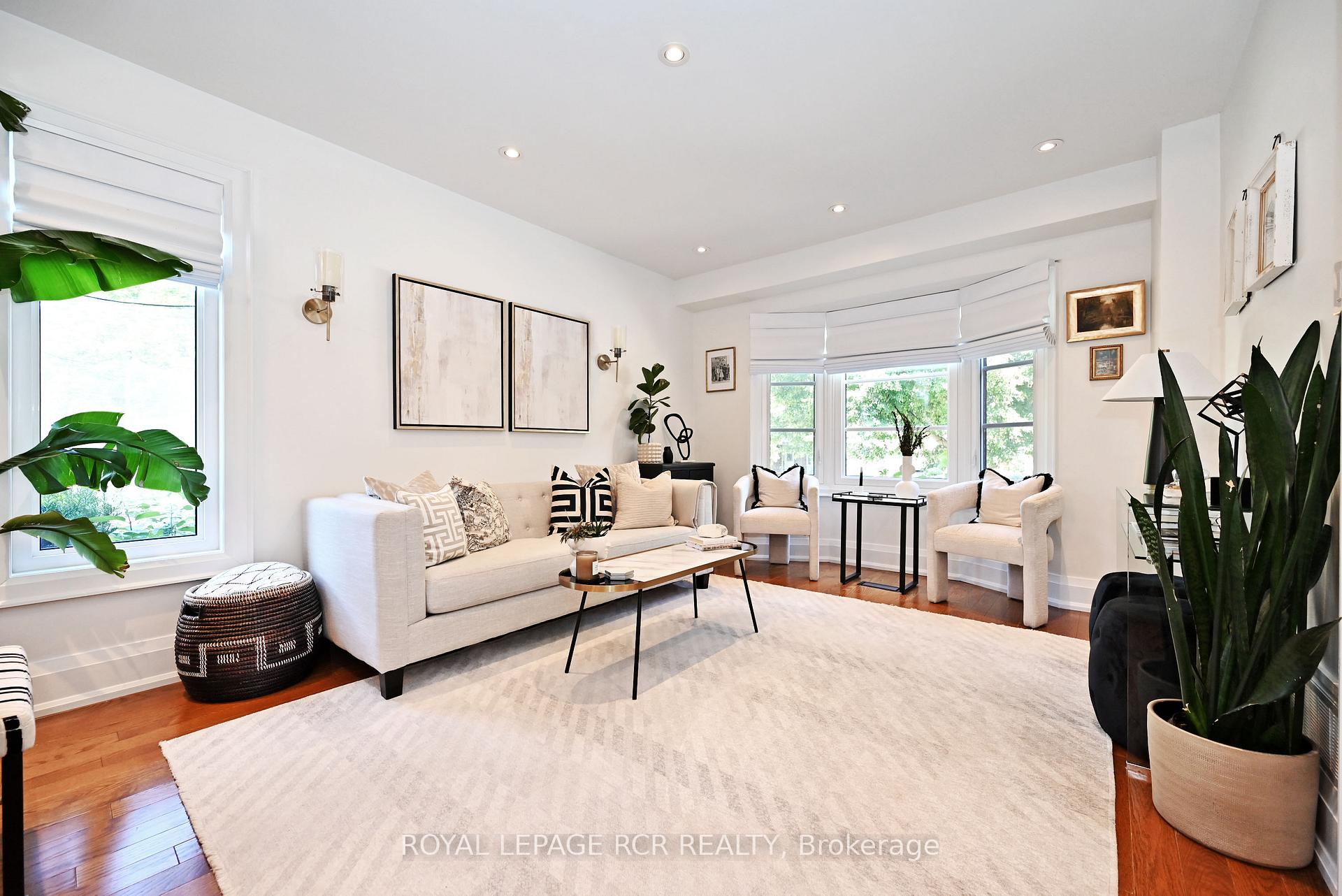 Photo 4 of 15 Hollingshead Drive, Aurora, Aurora Village — HOMEH