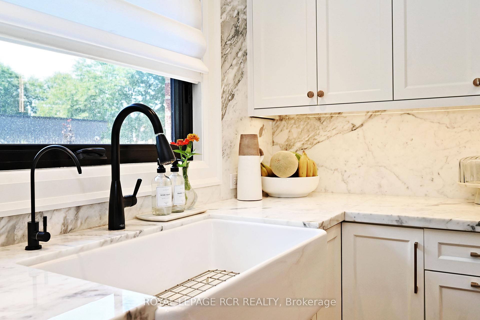 Photo 16 of 15 Hollingshead Drive, Aurora, Aurora Village — HOMEH