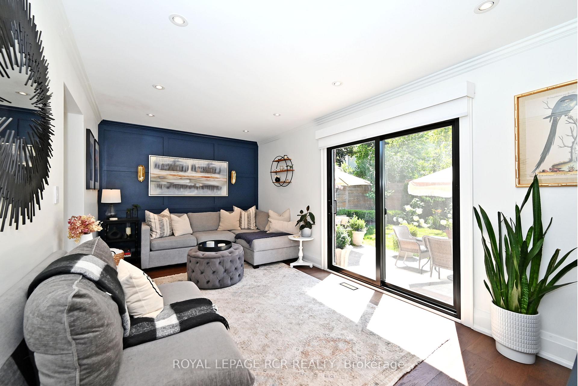 Photo 17 of 15 Hollingshead Drive, Aurora, Aurora Village — HOMEH