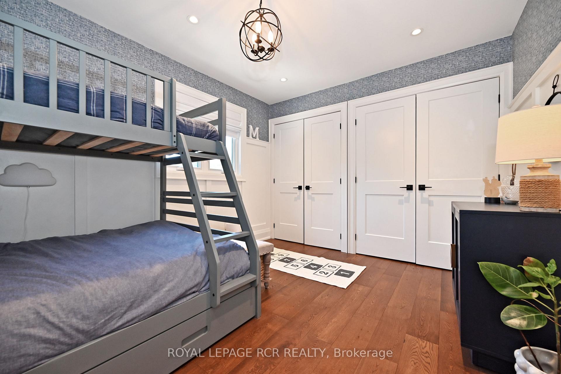 Photo 32 of 15 Hollingshead Drive, Aurora, Aurora Village — HOMEH