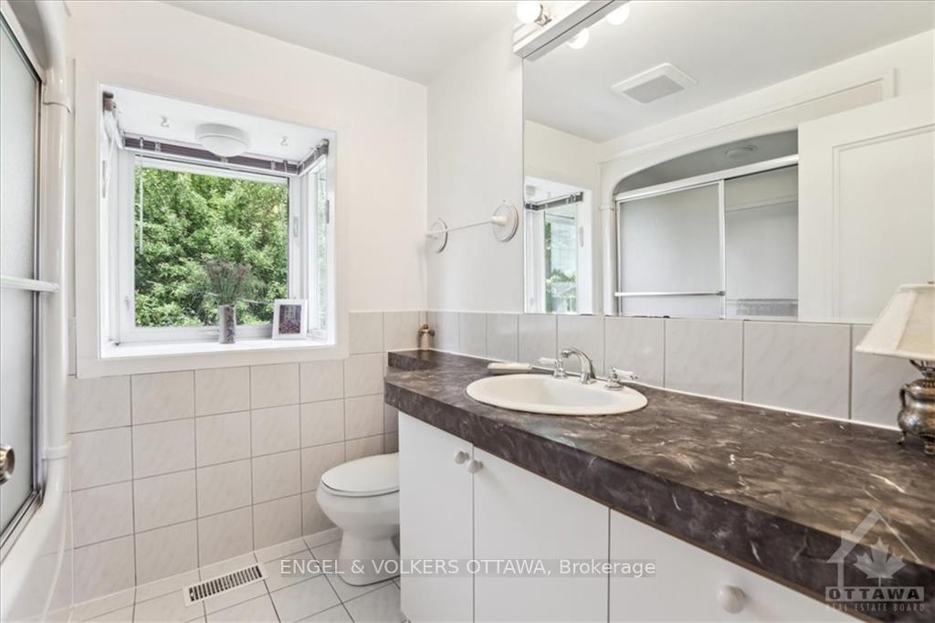 Photo 8 of 1911 Illinois Avenue, Ottawa, Guildwood Estates - Urbandale Acres — HOMEH