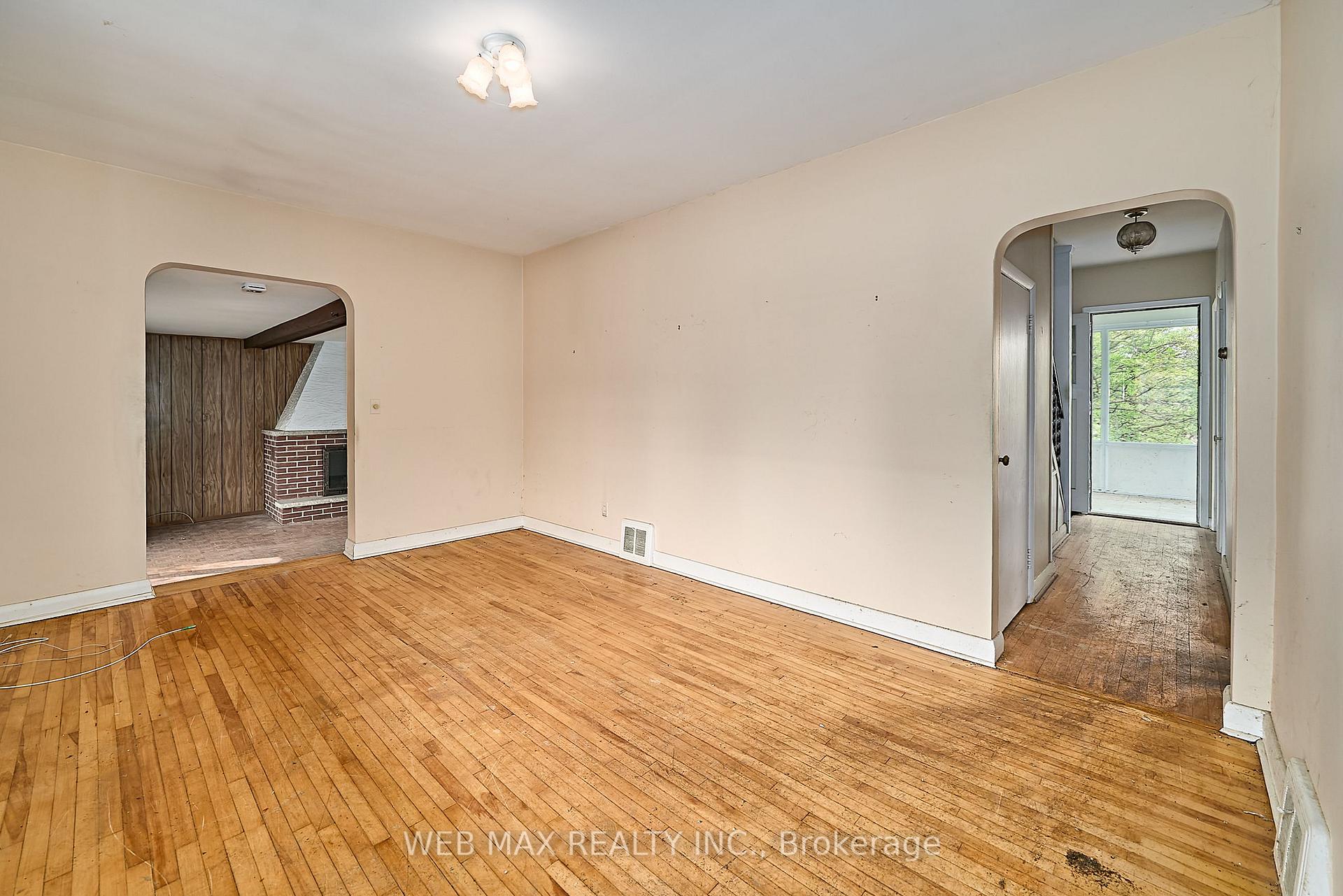 Photo 11 of 34 Scott Street, Whitby, Blue Grass Meadows — HOMEH