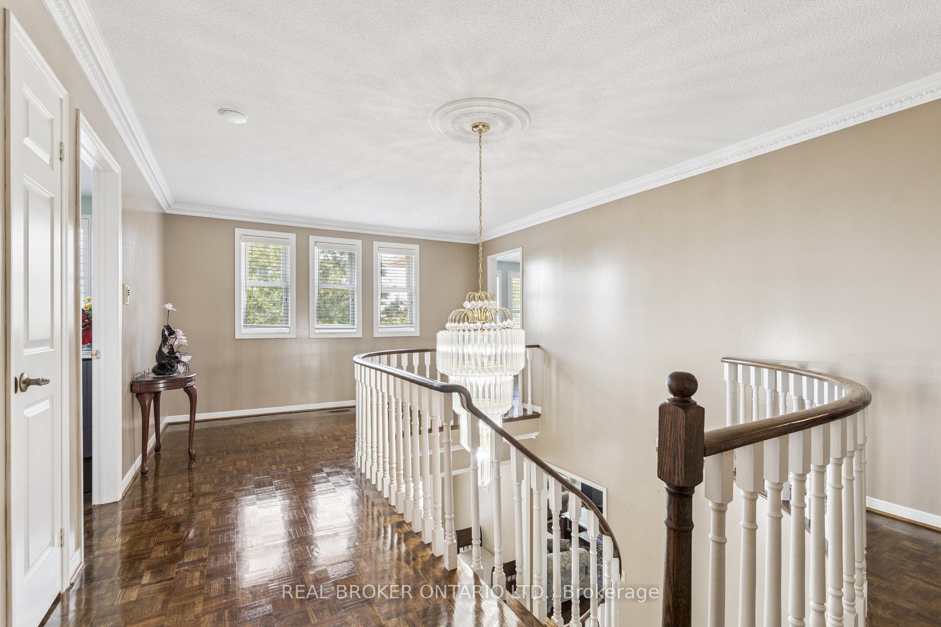 Photo 27 of 435 Aberdeen Avenue, Vaughan, East Woodbridge — HOMEH