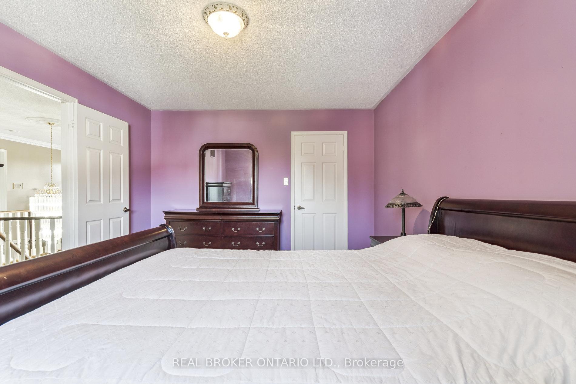 Photo 30 of 435 Aberdeen Avenue, Vaughan, East Woodbridge — HOMEH