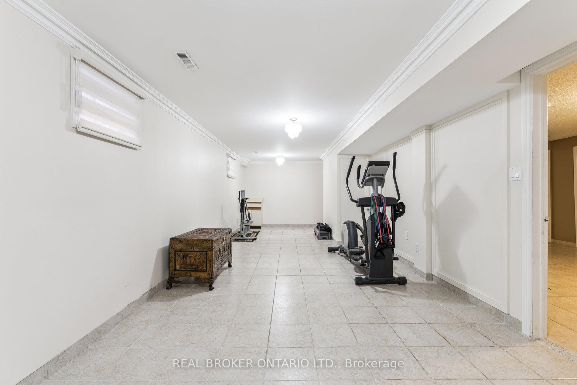 Photo 41 of 435 Aberdeen Avenue, Vaughan, East Woodbridge — HOMEH