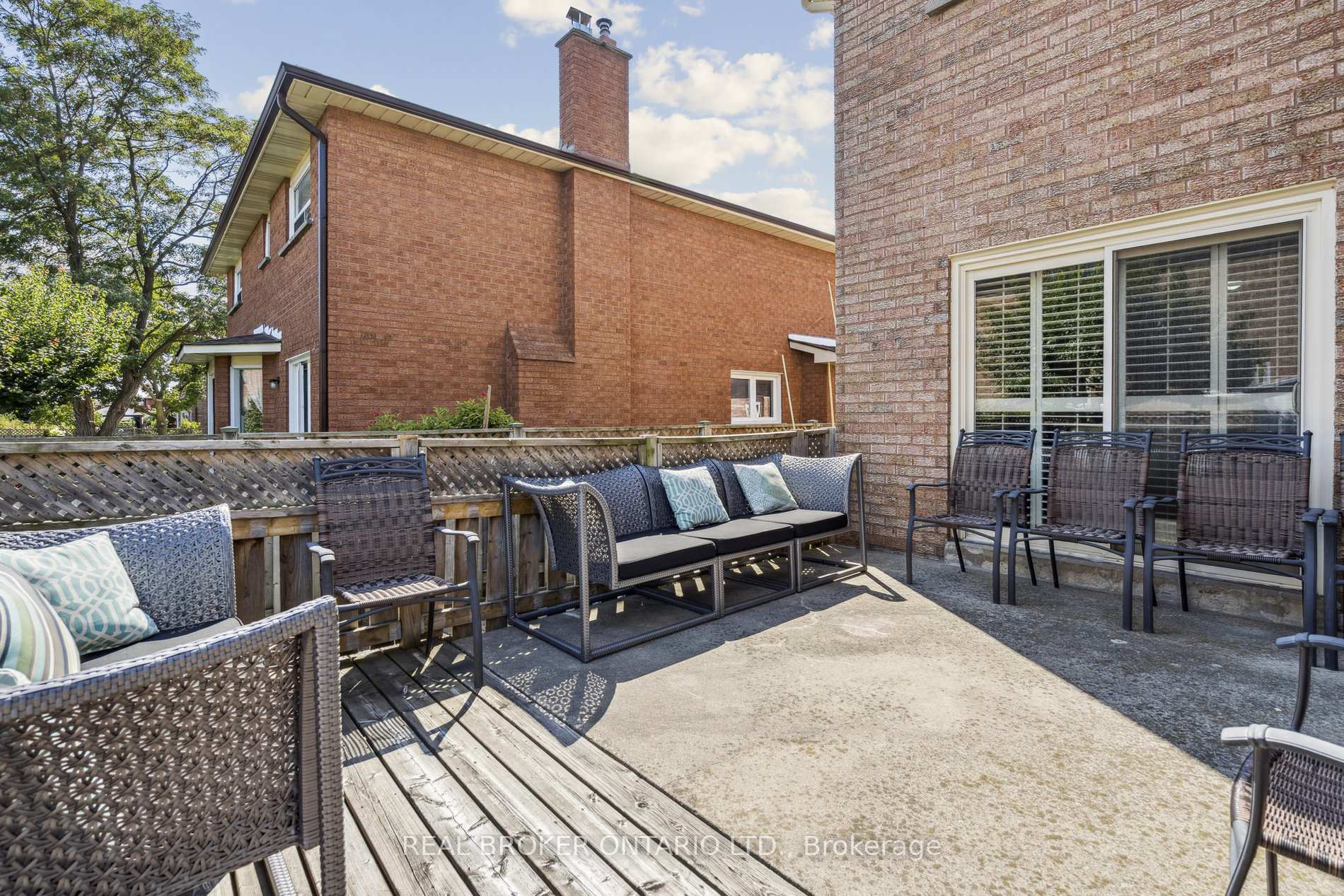 Photo 46 of 435 Aberdeen Avenue, Vaughan, East Woodbridge — HOMEH
