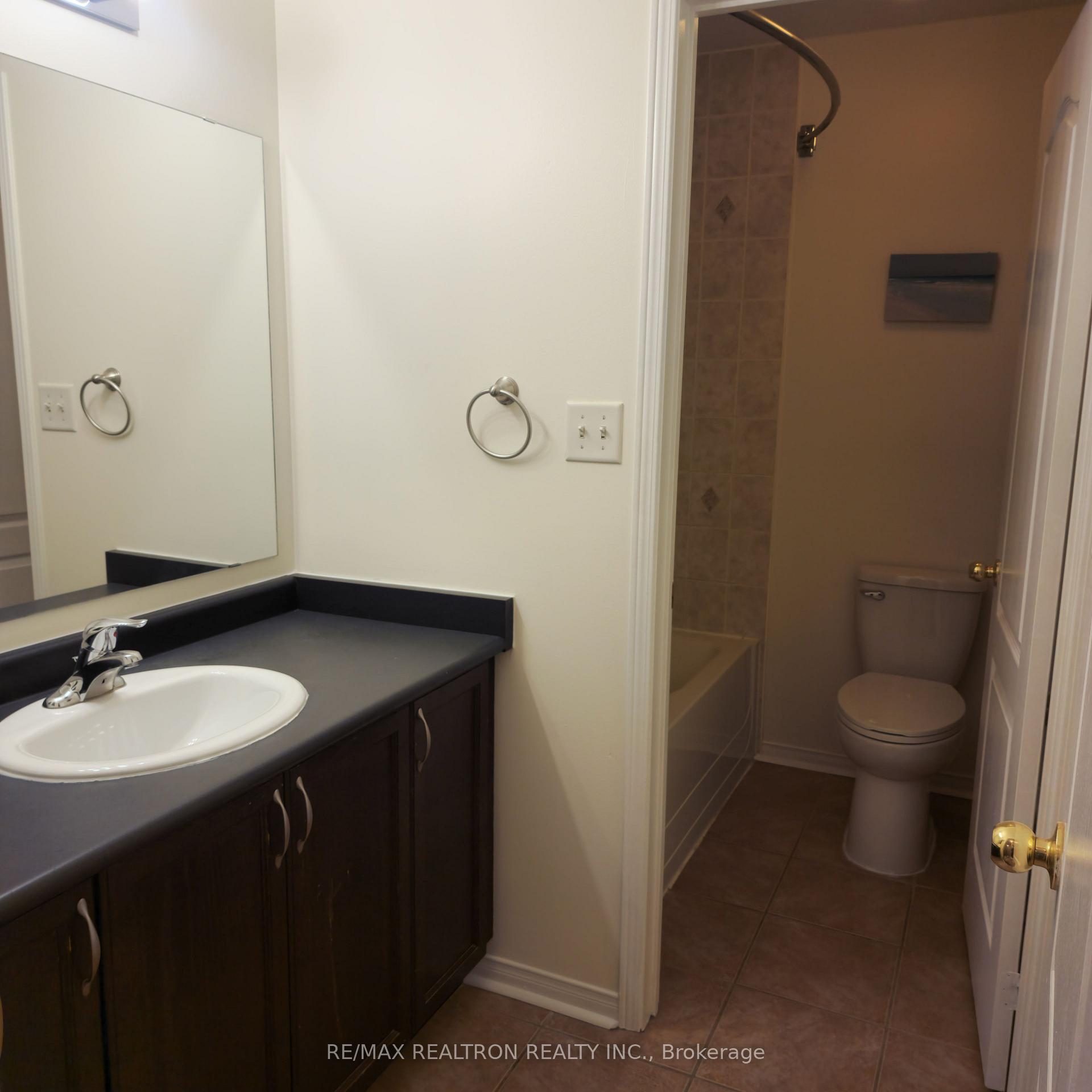 Photo 20 of 6 Hinchcliff Gate, Ajax, Northeast Ajax — HOMEH