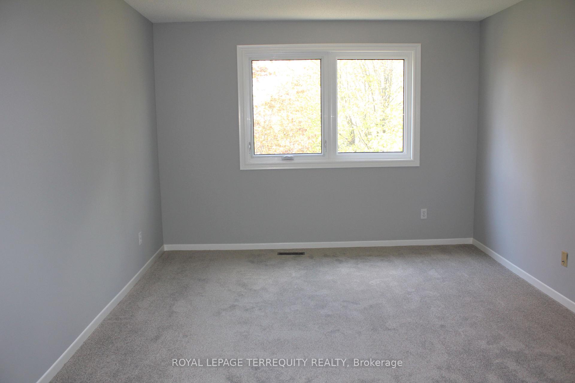 Photo 12 of Unit Main, 830 Centre Street N, Whitby, Williamsburg — HOMEH