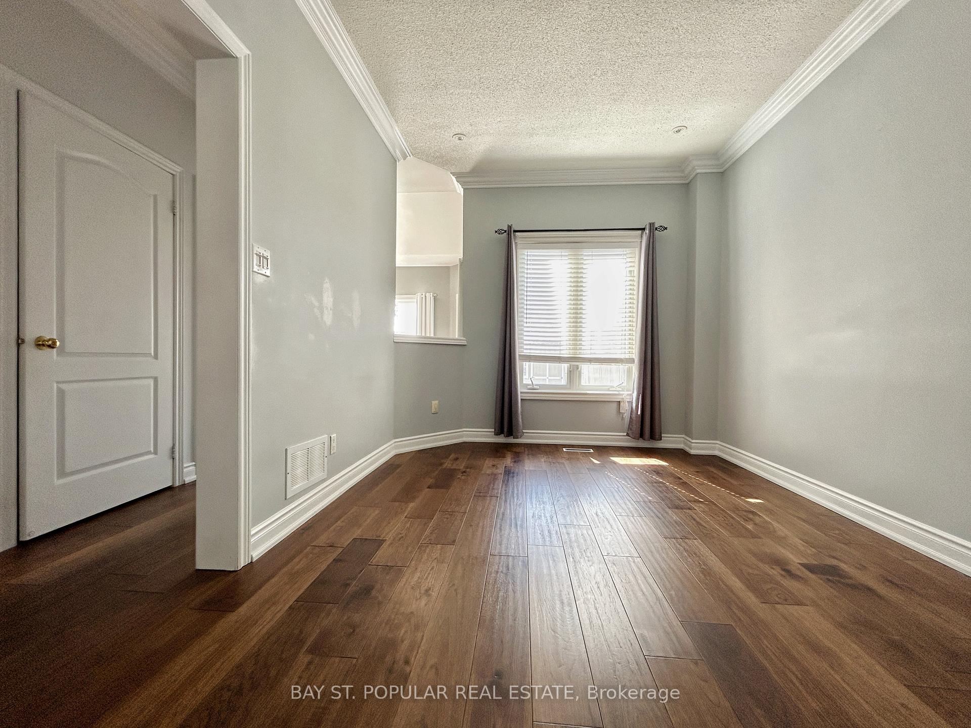 Photo 18 of 149 Cherokee Drive, Vaughan, Maple — HOMEH