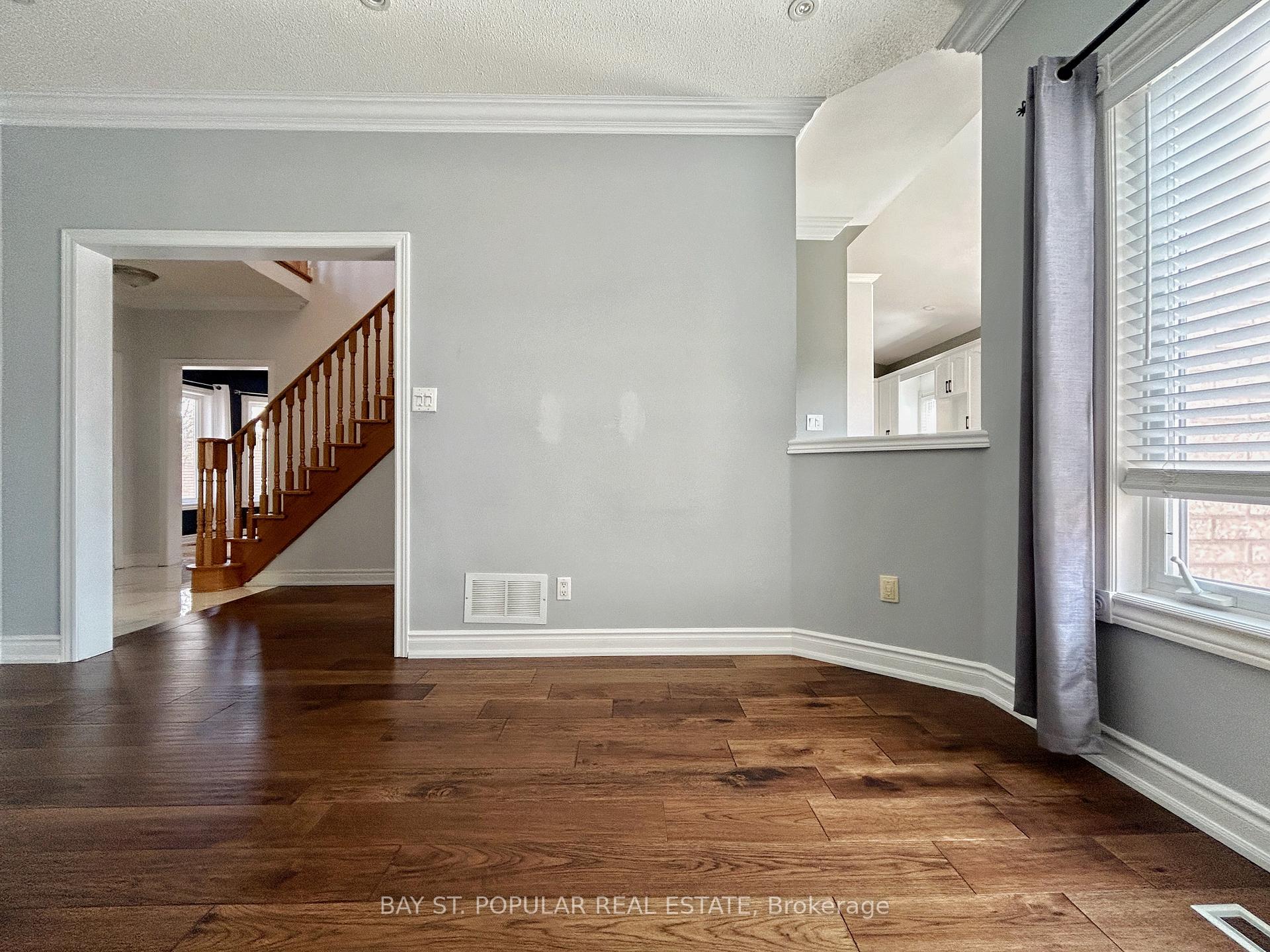 Photo 19 of 149 Cherokee Drive, Vaughan, Maple — HOMEH