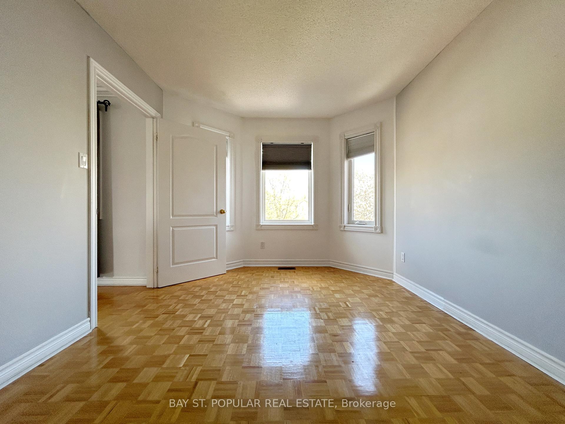 Photo 33 of 149 Cherokee Drive, Vaughan, Maple — HOMEH